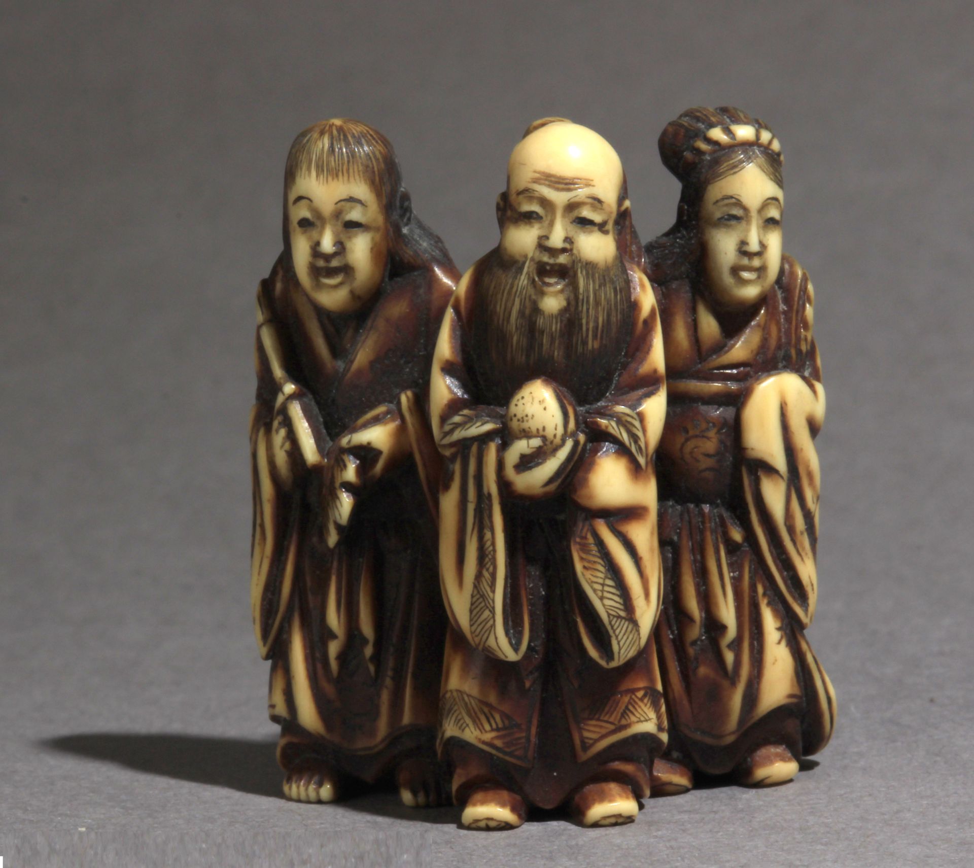 A mid 19th century Japanese netsuke from Edo-Meiji period - Bild 8 aus 9