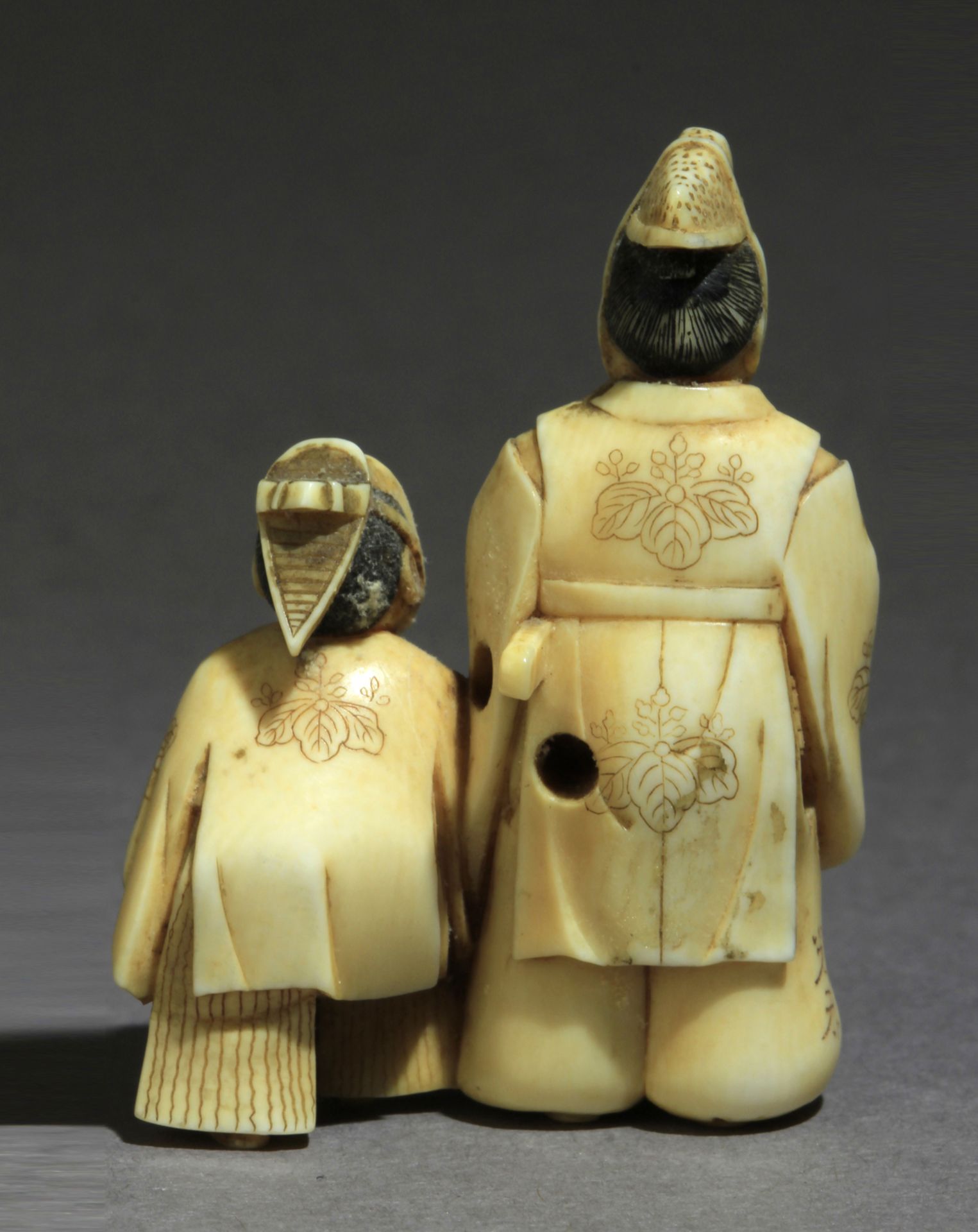 A 19th century Japanese netsuke from Meiji period - Bild 4 aus 6