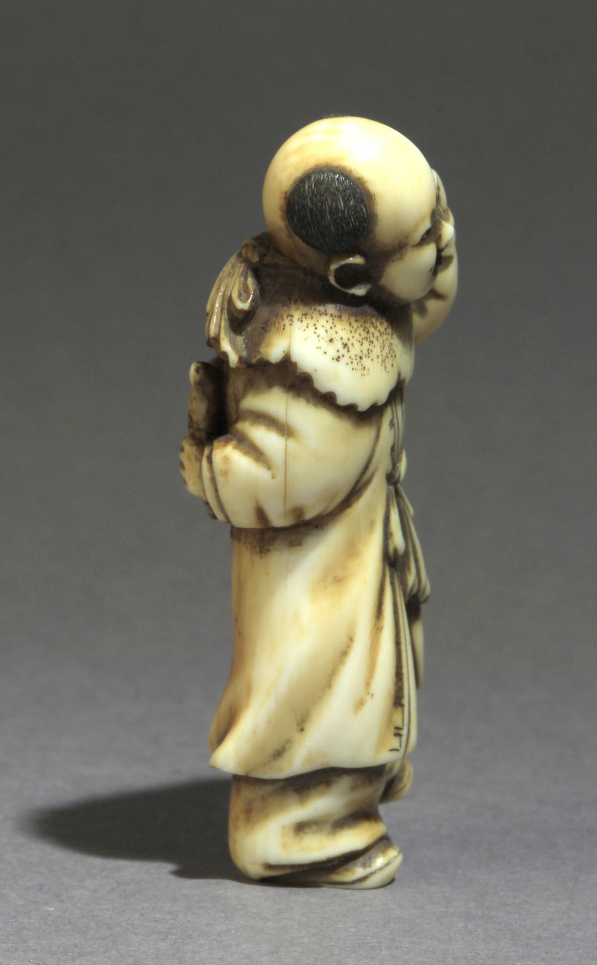 A 19th century Japanese netsuke from Edo period - Bild 4 aus 6