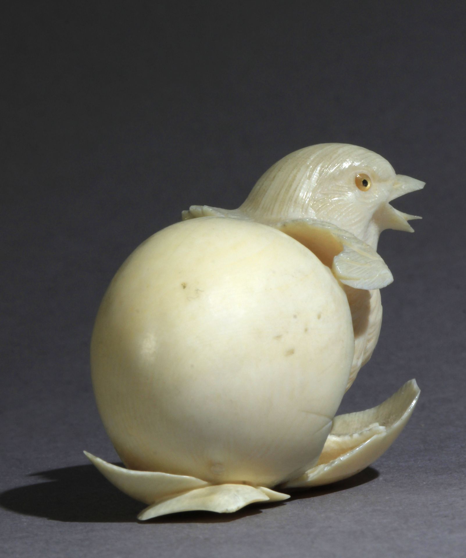 A late 19th century Japanese netsuke from Meiji period - Bild 5 aus 7