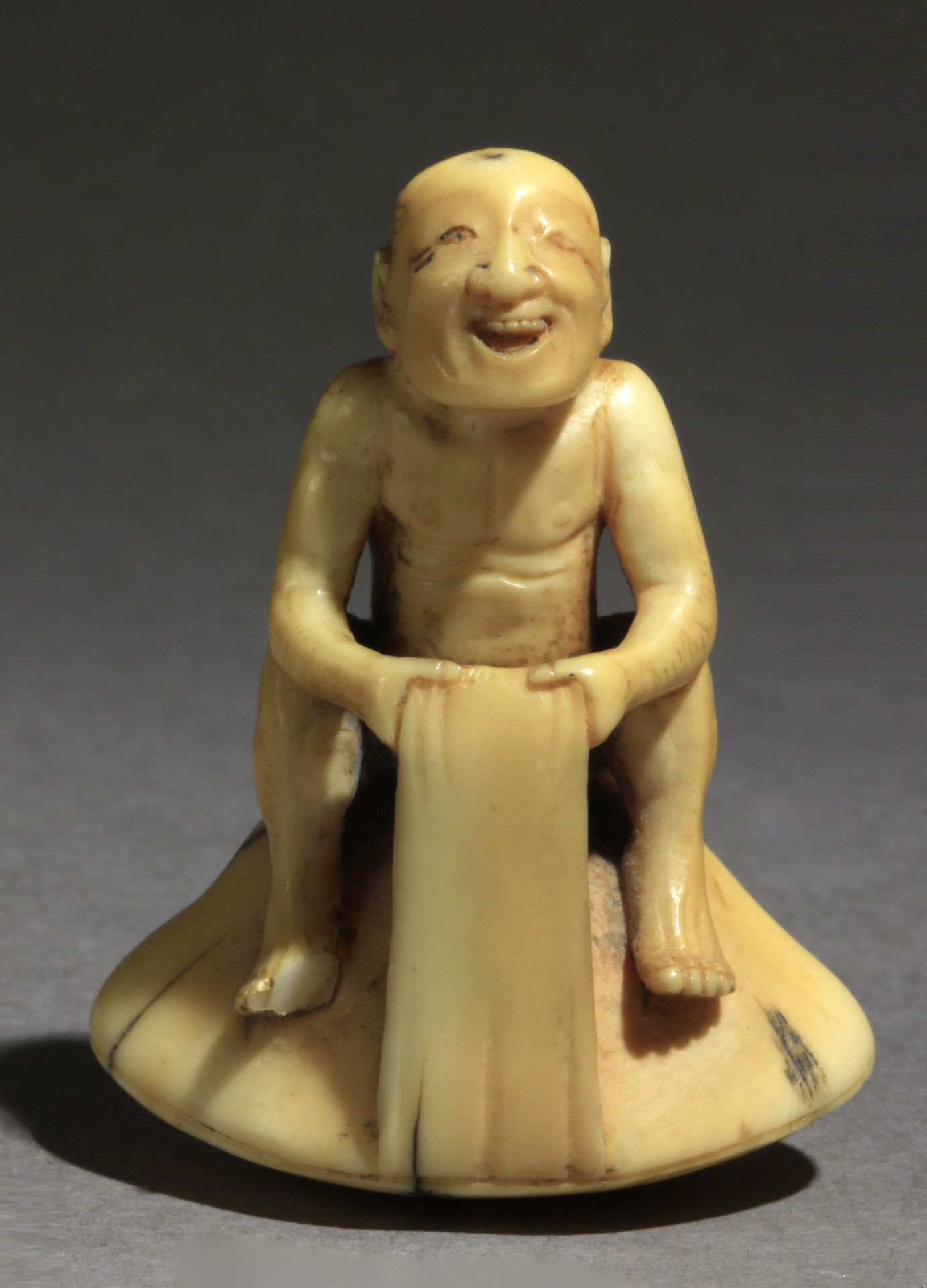 A 19th century Japanese netsuke from Meiji period - Bild 6 aus 7