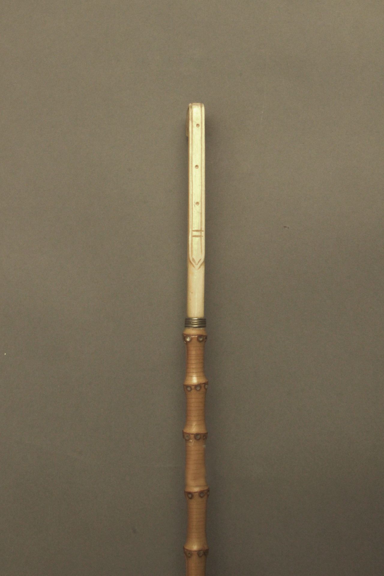 An ivory handled walking stick circa 1900 - Image 7 of 9