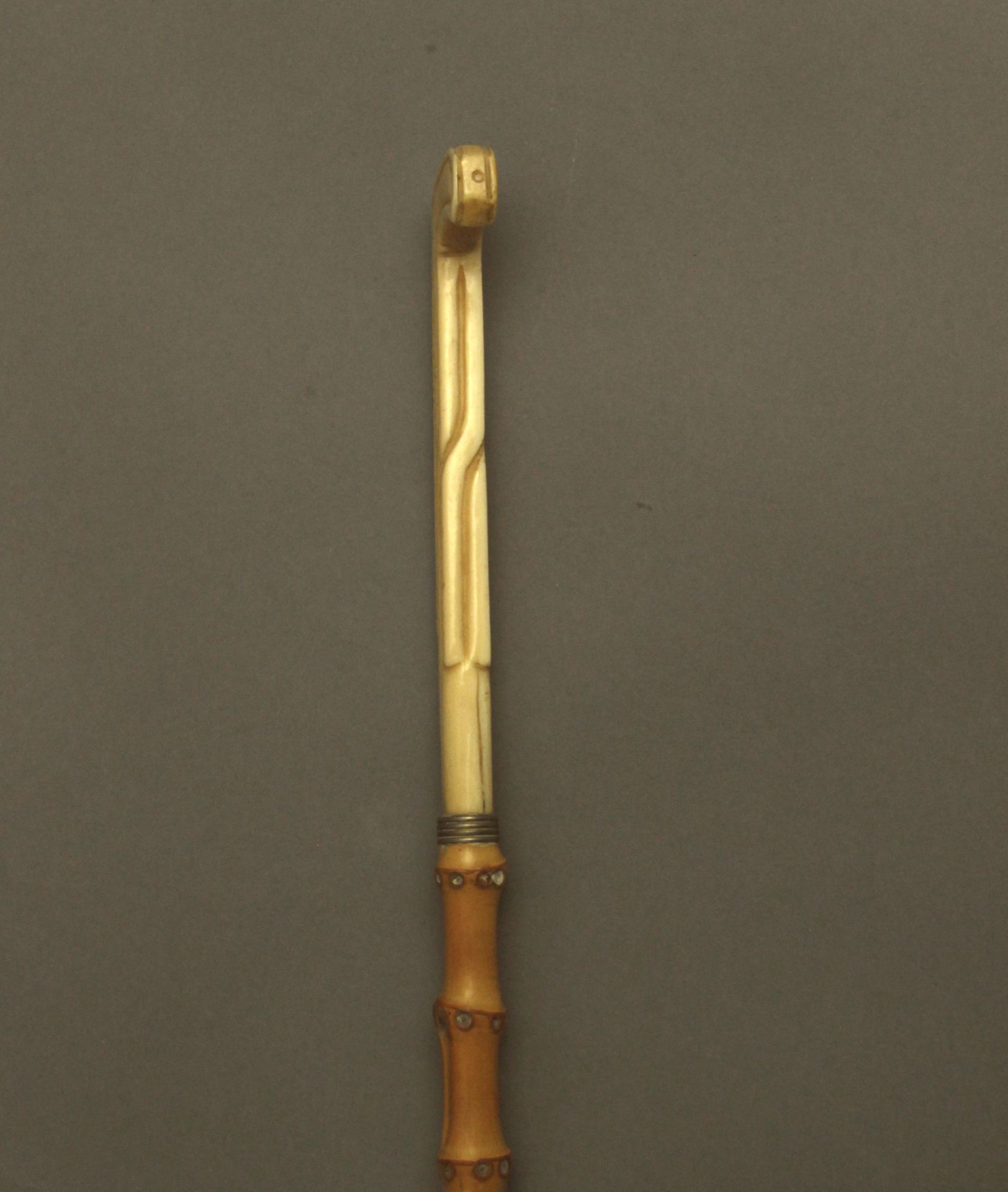 An ivory handled walking stick circa 1900 - Bild 4 aus 9