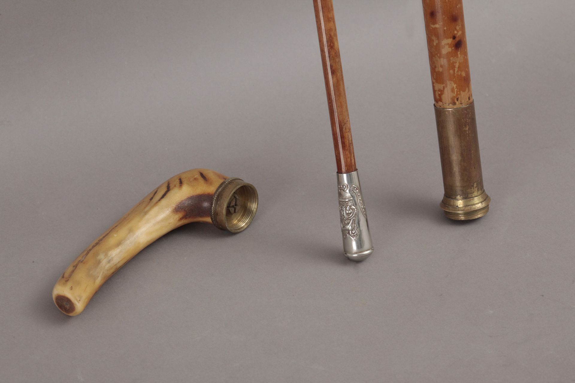 A 19th century walking stick - Image 6 of 8