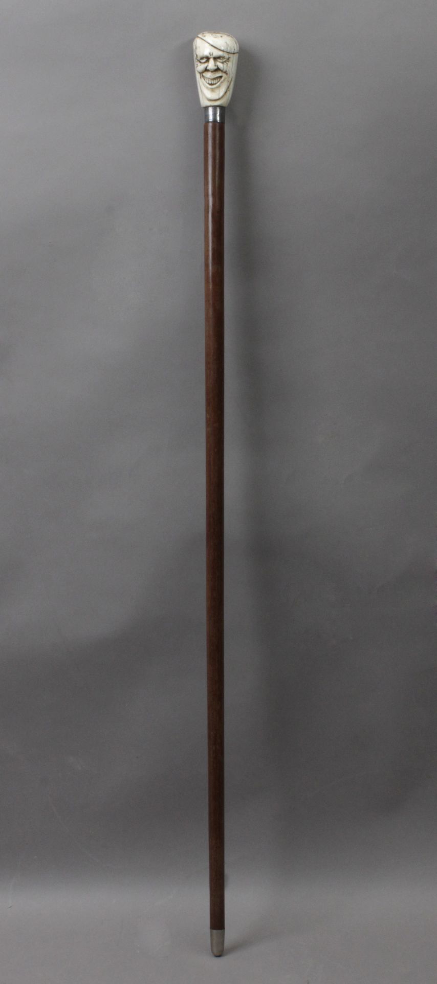 A 19th century English ivory handled walking stick - Image 3 of 3