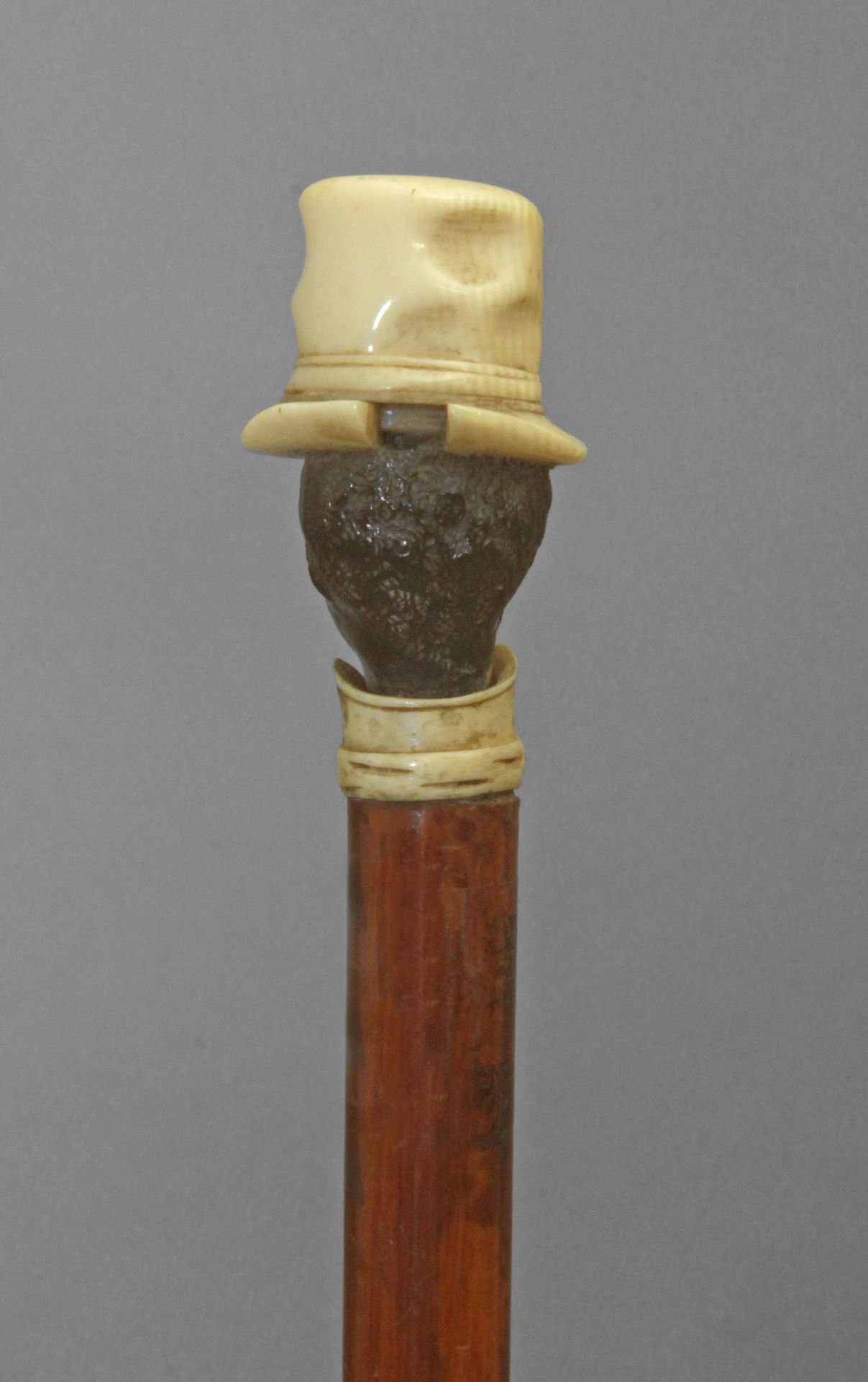 A 19th century walking stick. - Bild 5 aus 6