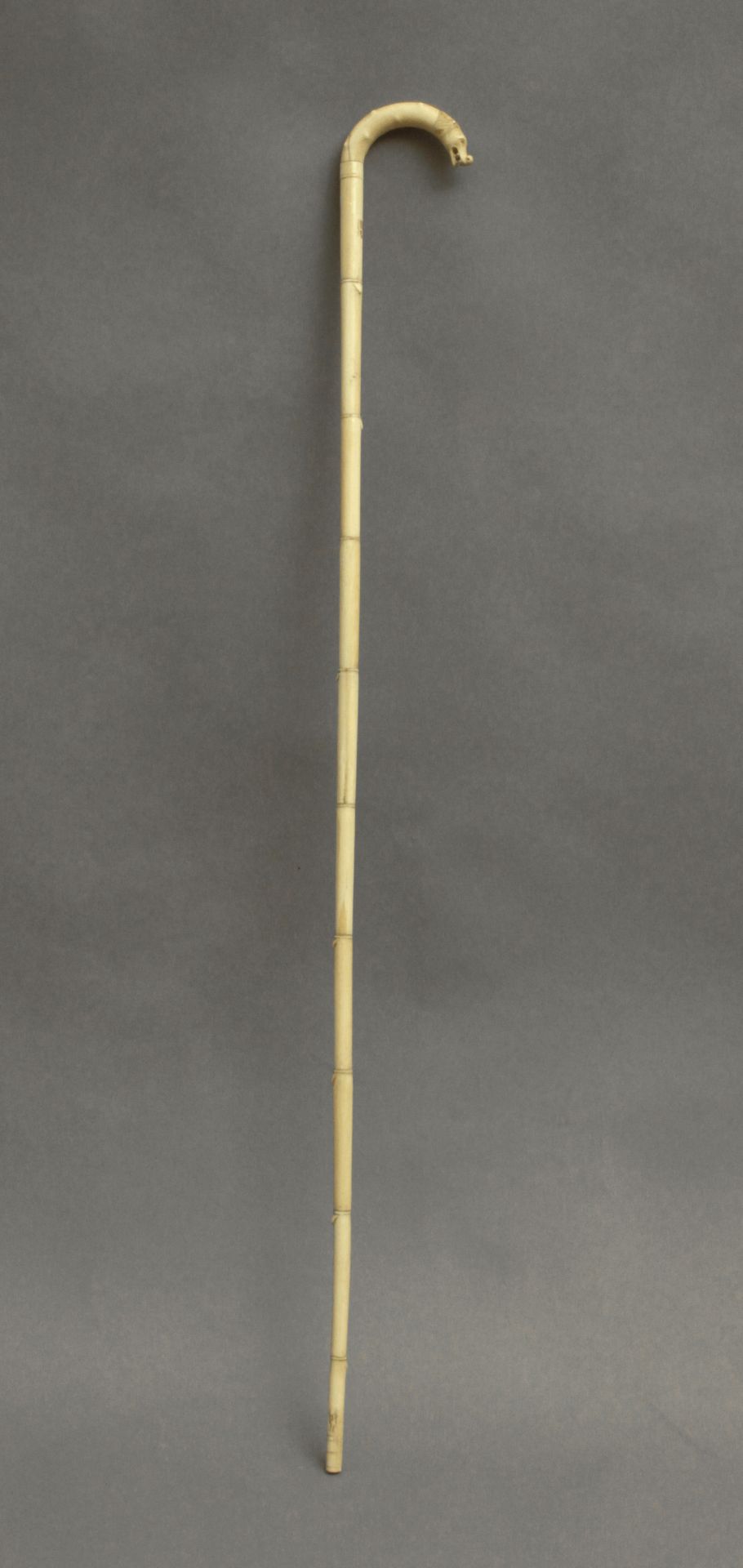 A first half of 20th century Oriental curved walking stick - Bild 2 aus 8