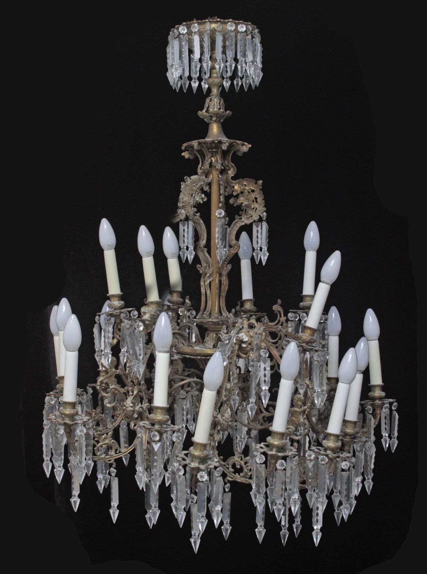 A first half 20th century 21 light chandelier