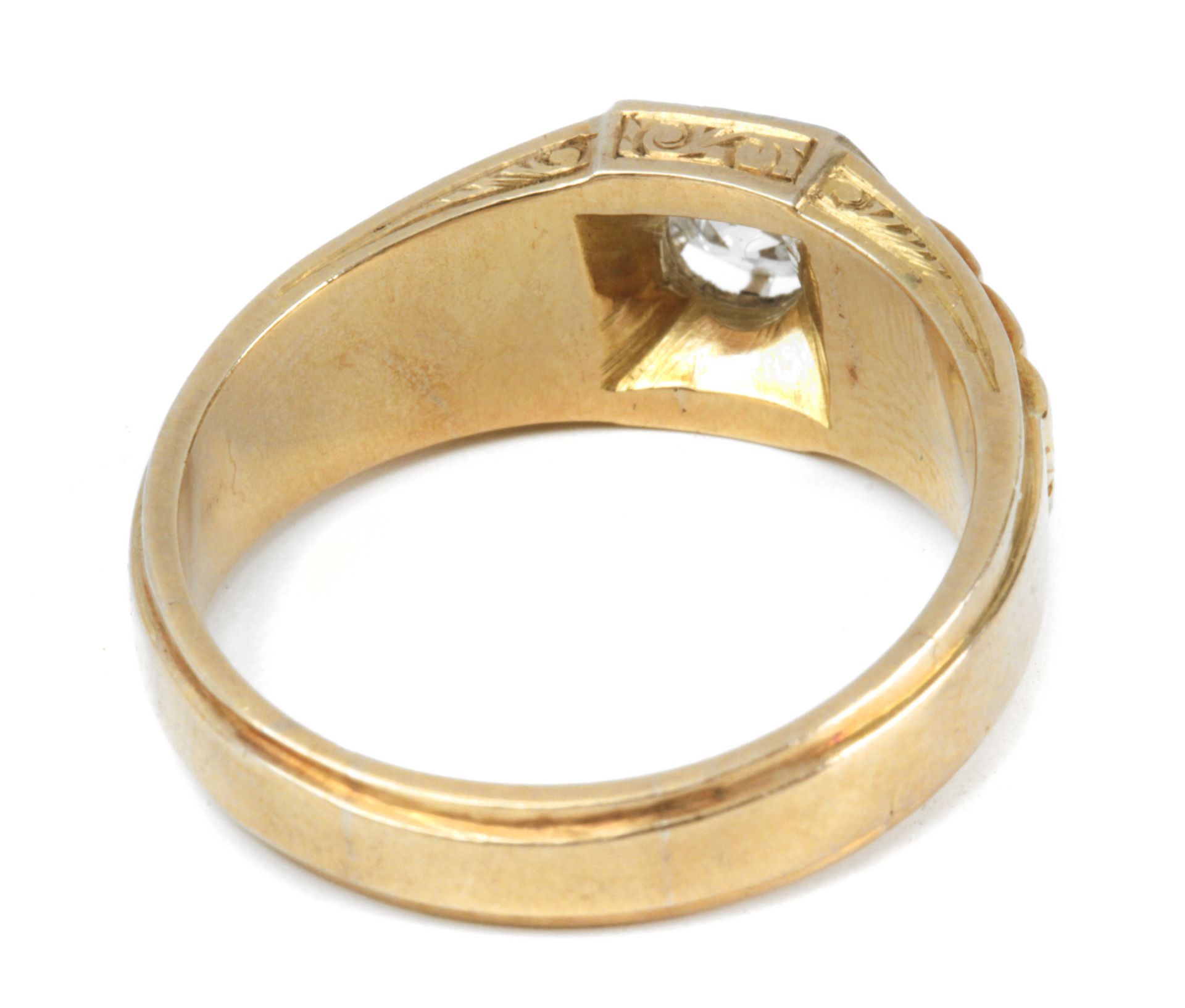 A 0,33 ct. old mine cut diamond solitaire ring with an 18k. yellow gold setting - Bild 3 aus 3