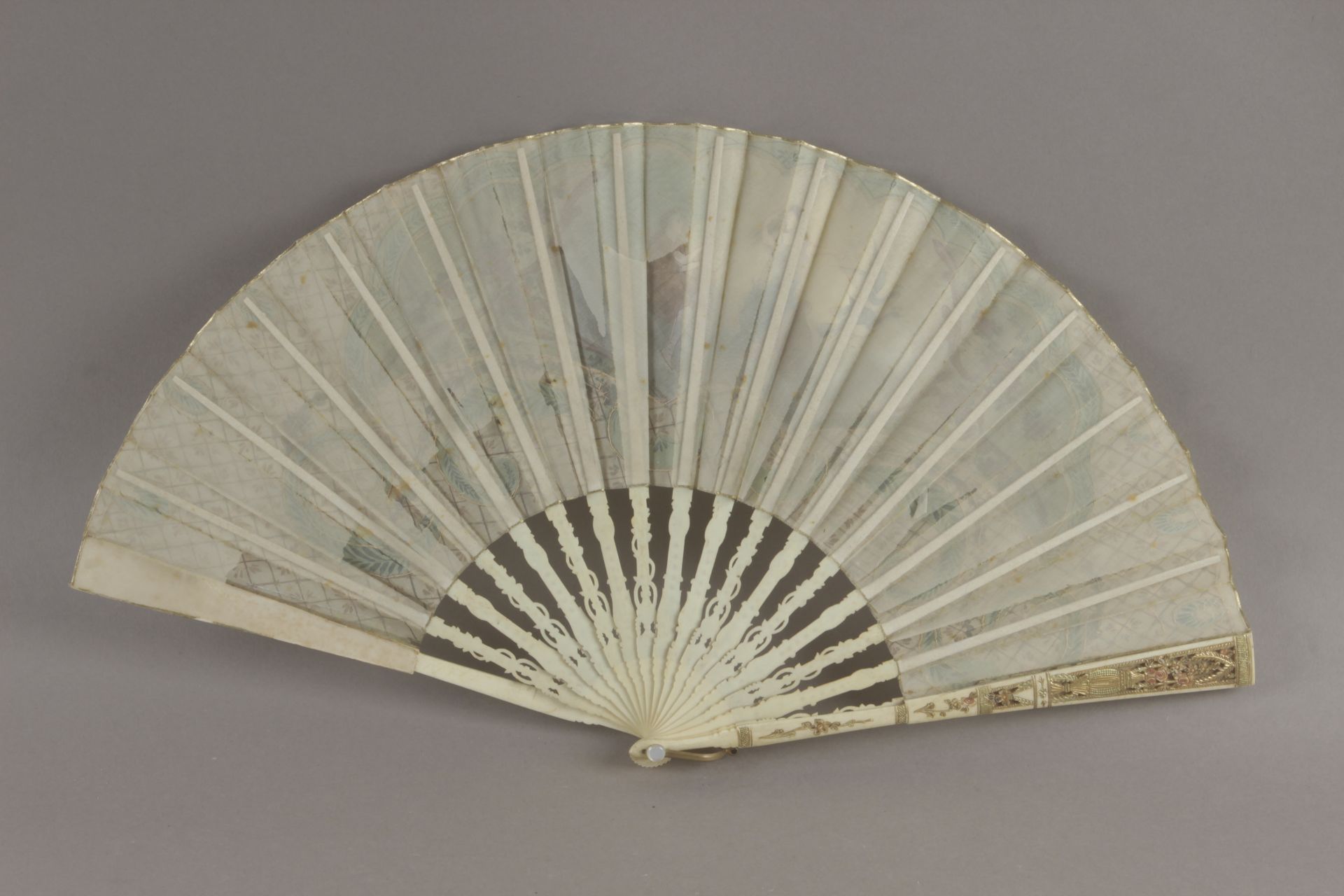 A 19th century French hand fan - Bild 2 aus 2