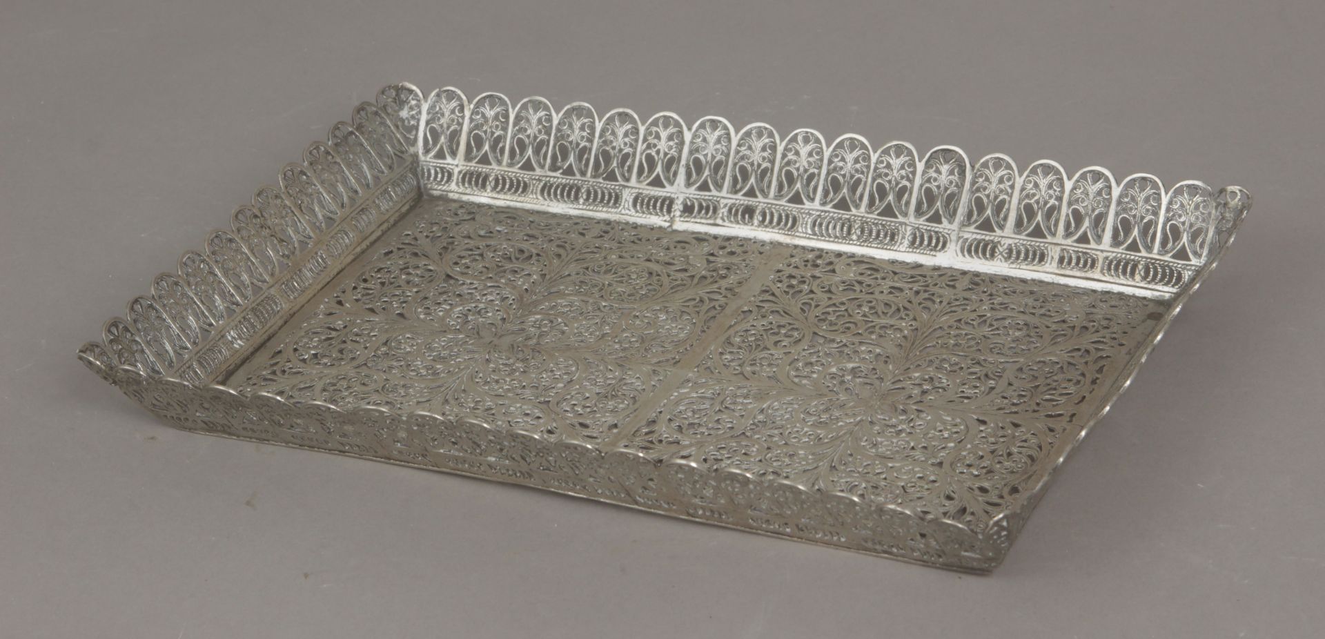 An 18th-19th centuries Indian tray from Goa in silver filigree