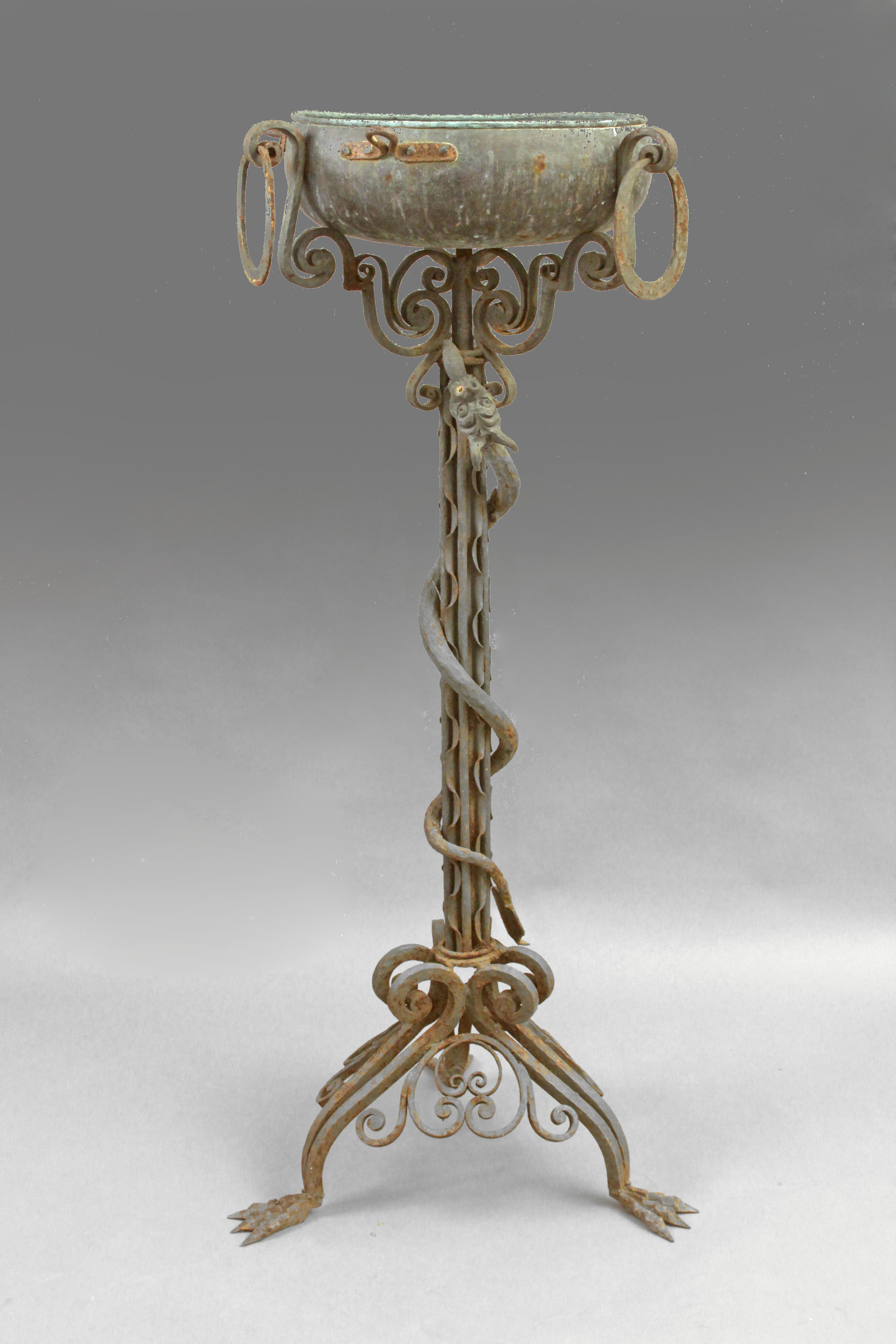 A wrought iron Art Nouveau jardiniere circa 1900 in the style of Gerardo Alegre