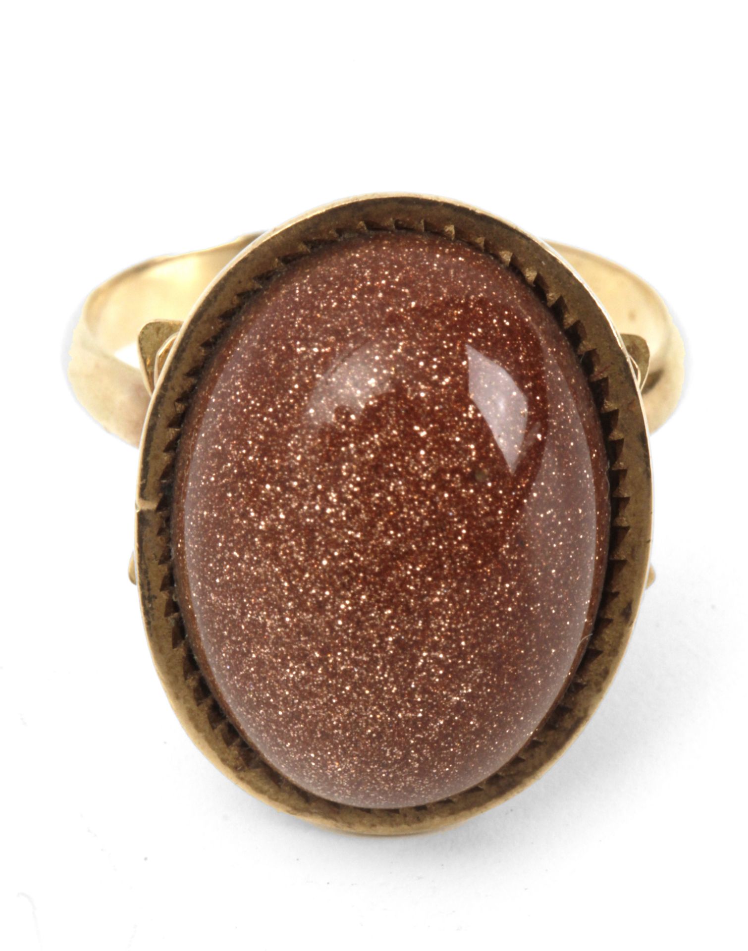 A mid 20th century aventurine glass ring with an 18k. yellow gold setting - Image 2 of 2