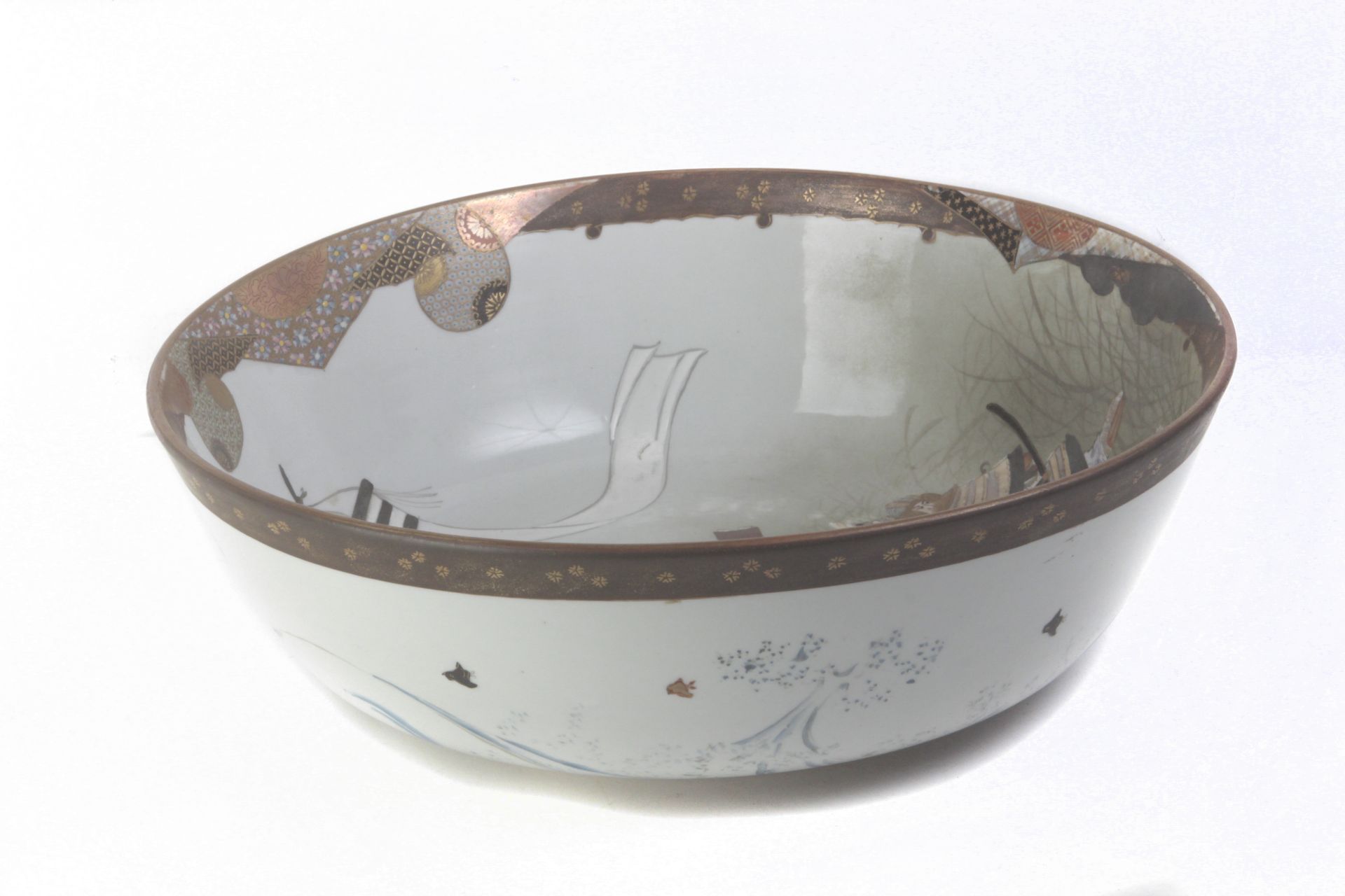 A late 19th century Japanese dish from Meiji period in Satsuma porcelain - Bild 3 aus 5