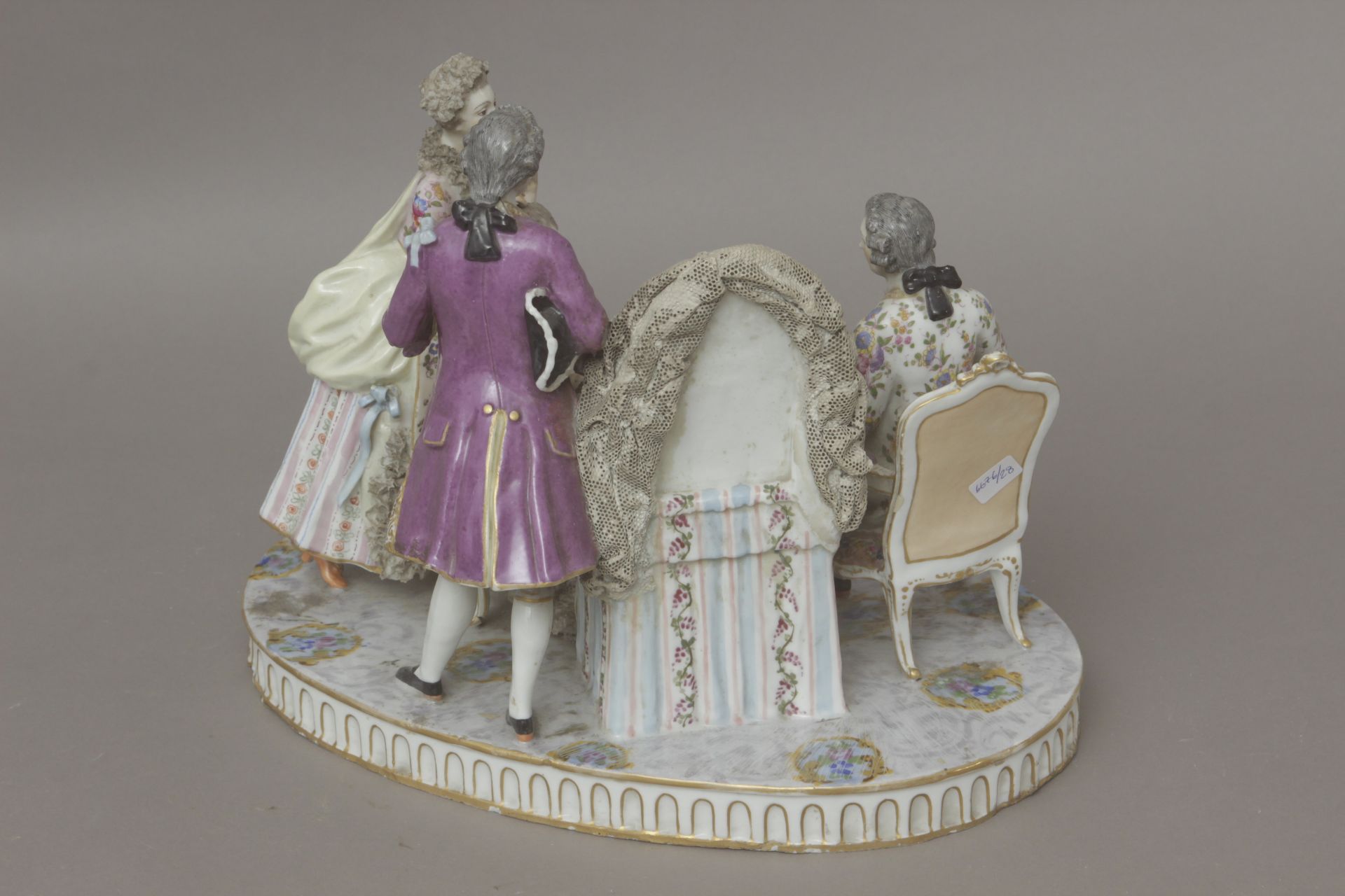 A 19th century gallant scene in Meissen porcelain - Image 2 of 6