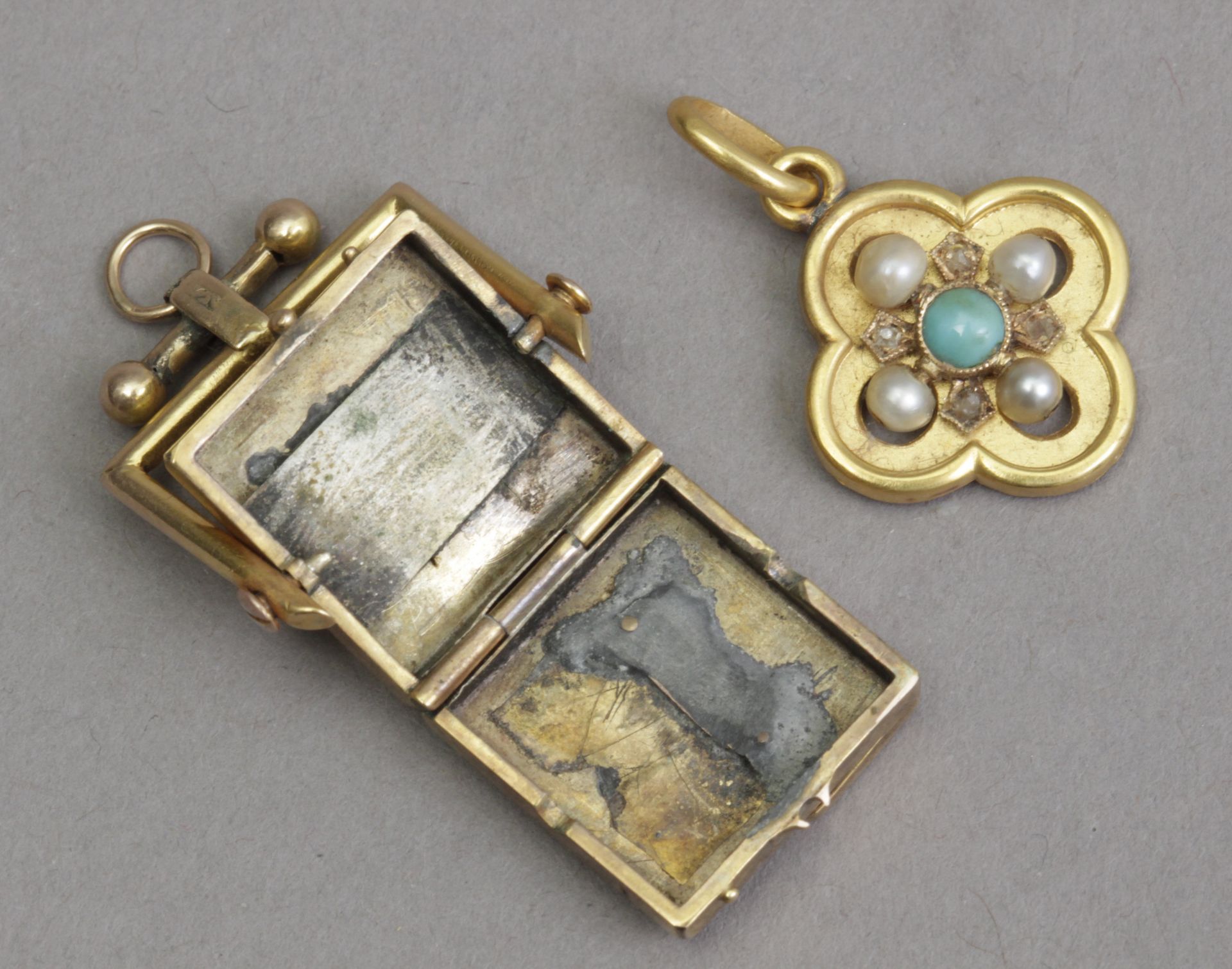 A 19th century 14k. gold locket pendant - Bild 2 aus 4