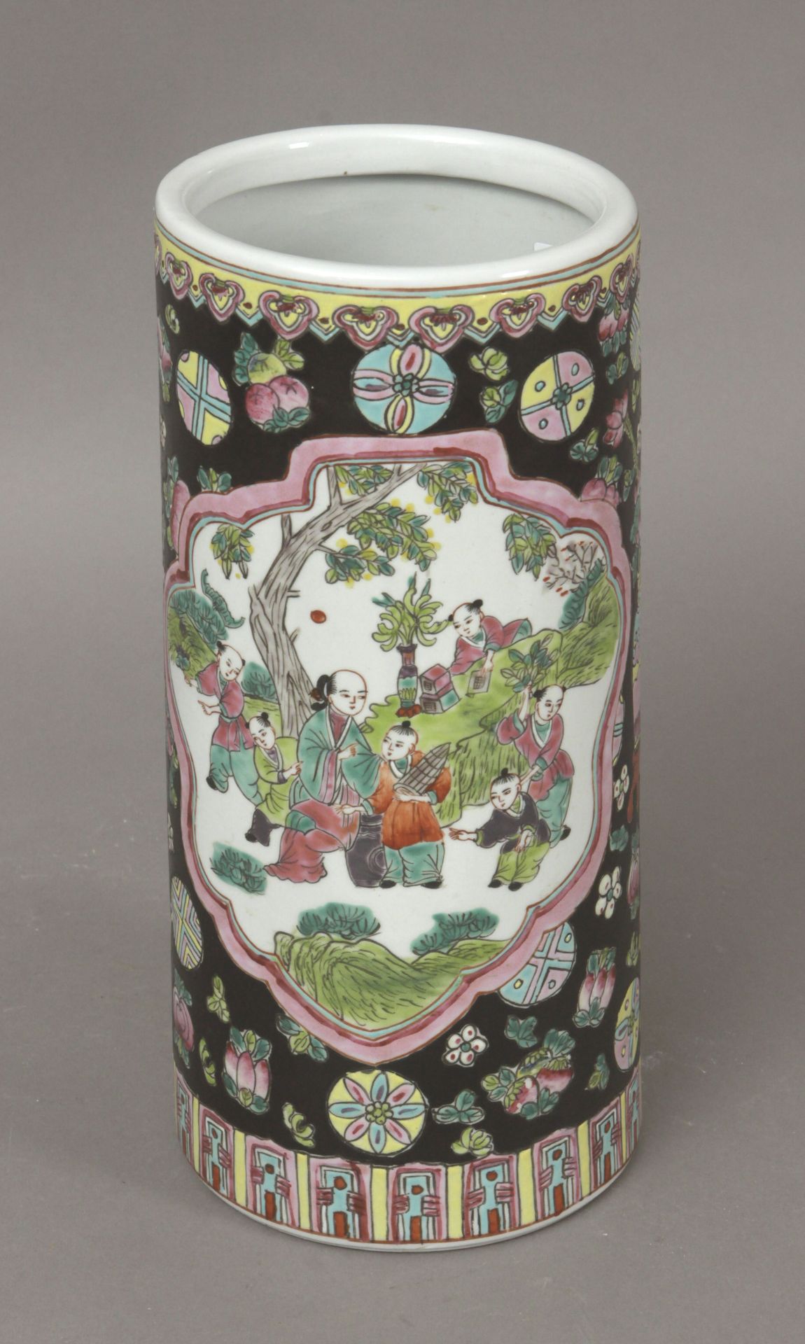 A 20th century Famille Noire porcelain brush pot - Image 6 of 6