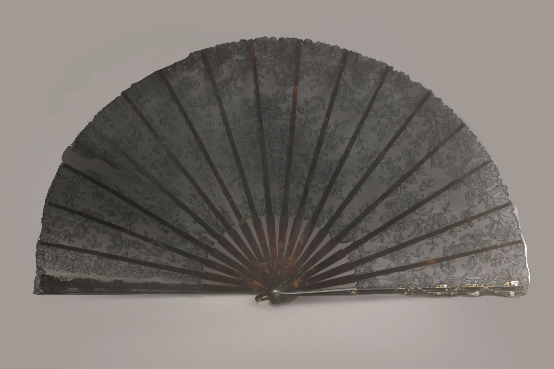 A first half of 20th century hand fan - Bild 2 aus 2