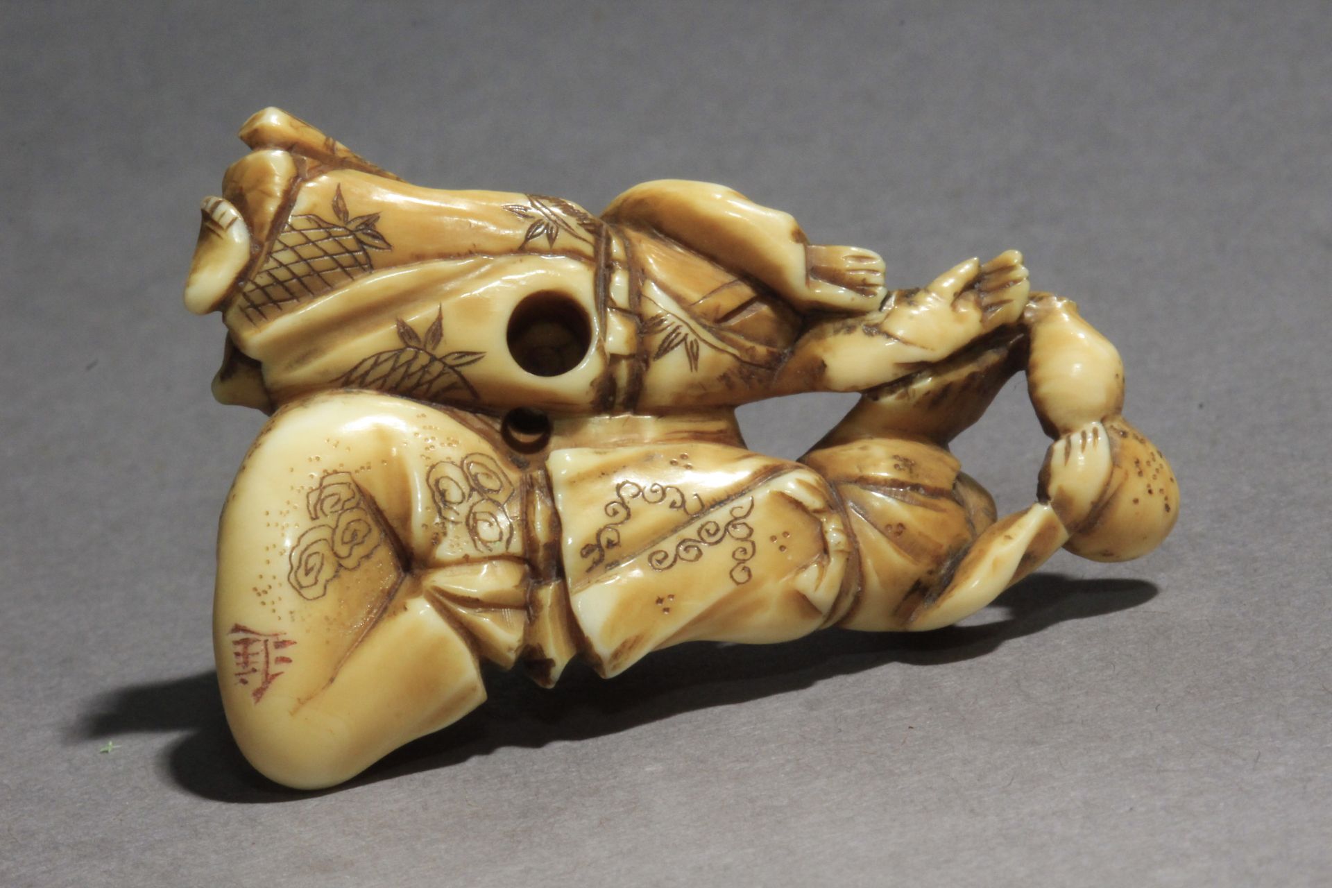 A late 19th century Japanese netsuke. SignedKatsura? - Image 6 of 7