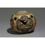 A 19th century Japanese manju-ryusa type netsuke