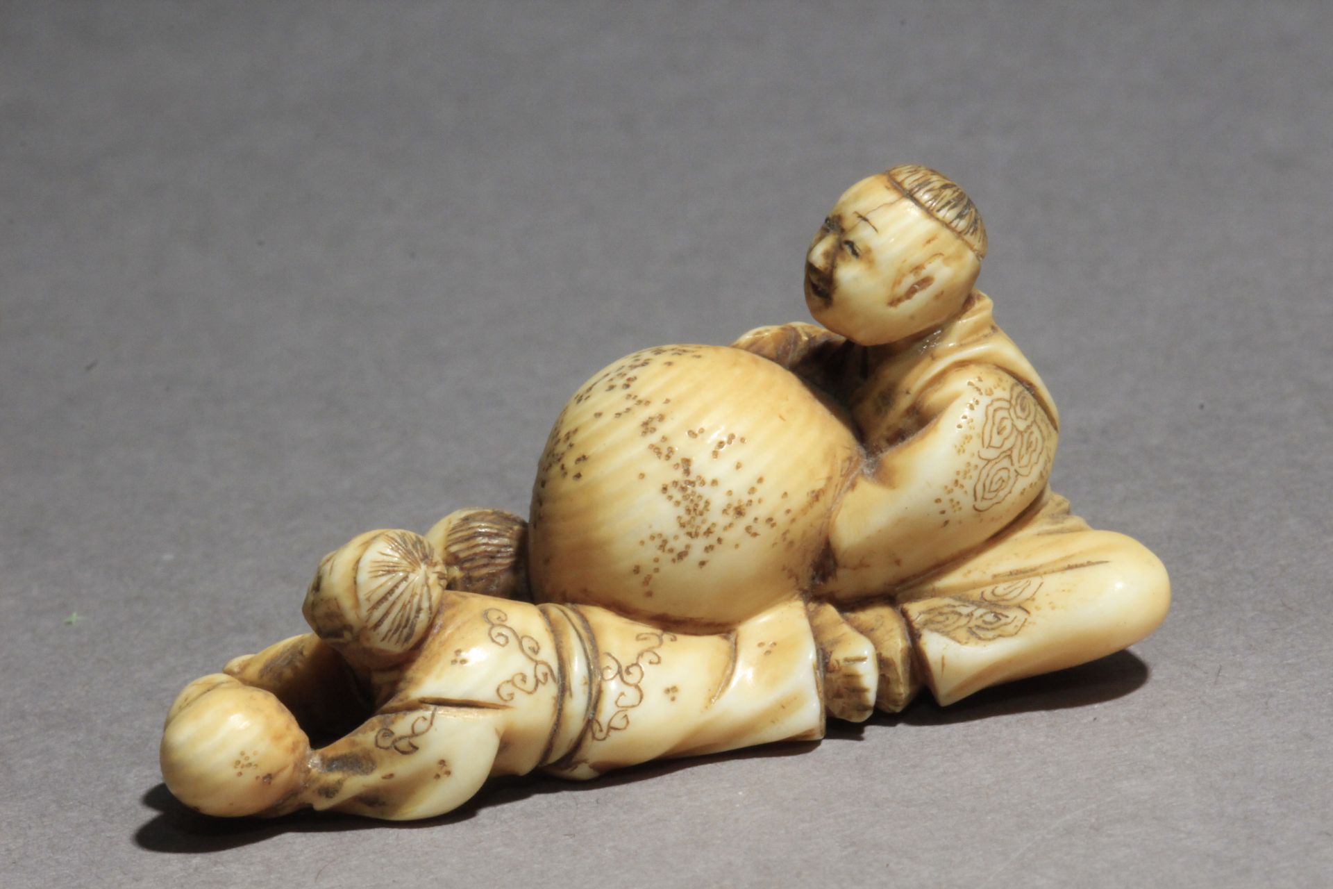 A late 19th century Japanese netsuke. SignedKatsura? - Image 3 of 7