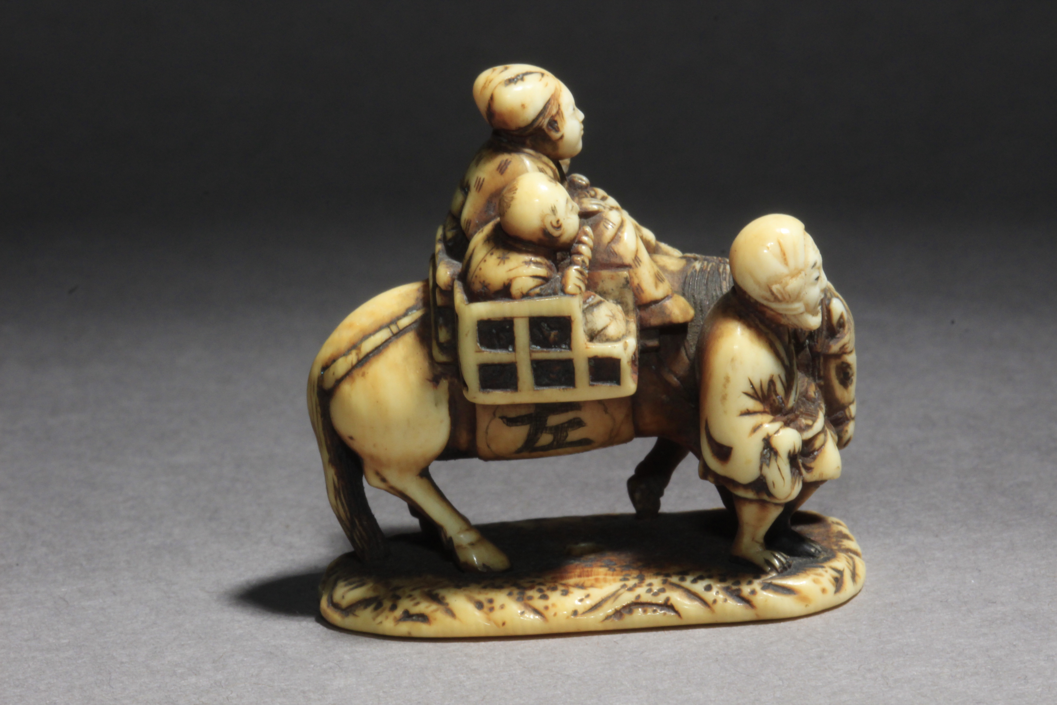 A 19th century Japanese netsuke-okimono. Signed Norishige - Image 3 of 6