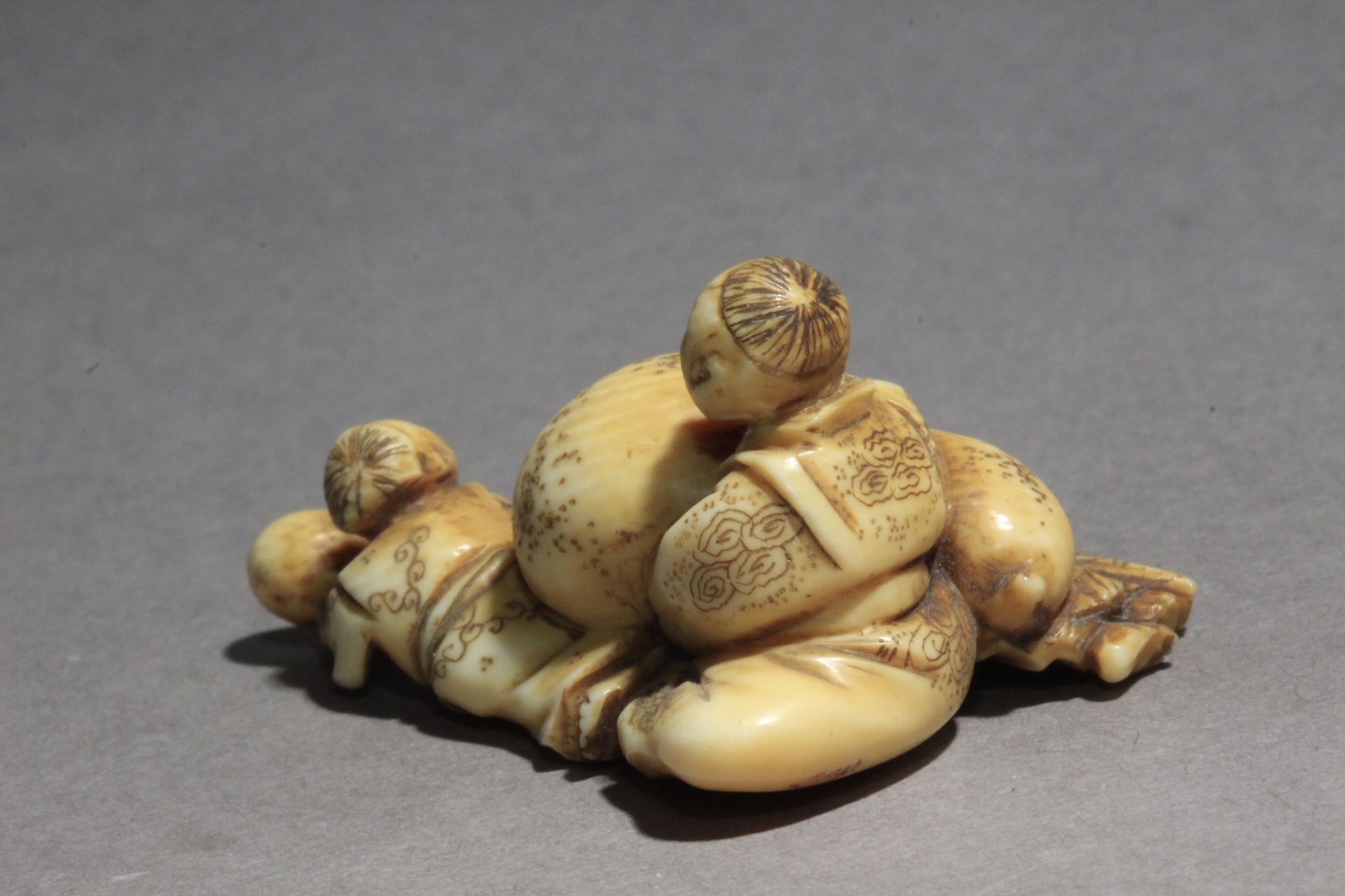 A late 19th century Japanese netsuke. SignedKatsura? - Image 4 of 7