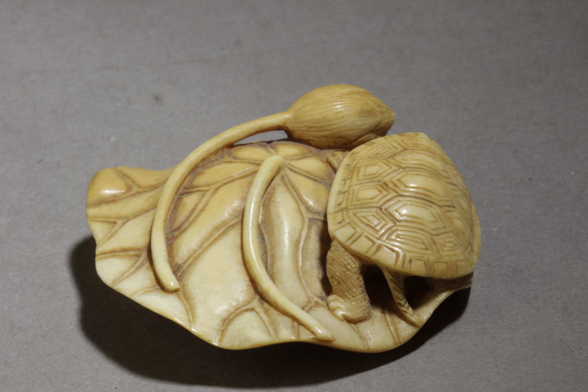 A 19th century Japanese netsuke from Meiji period - Bild 3 aus 7