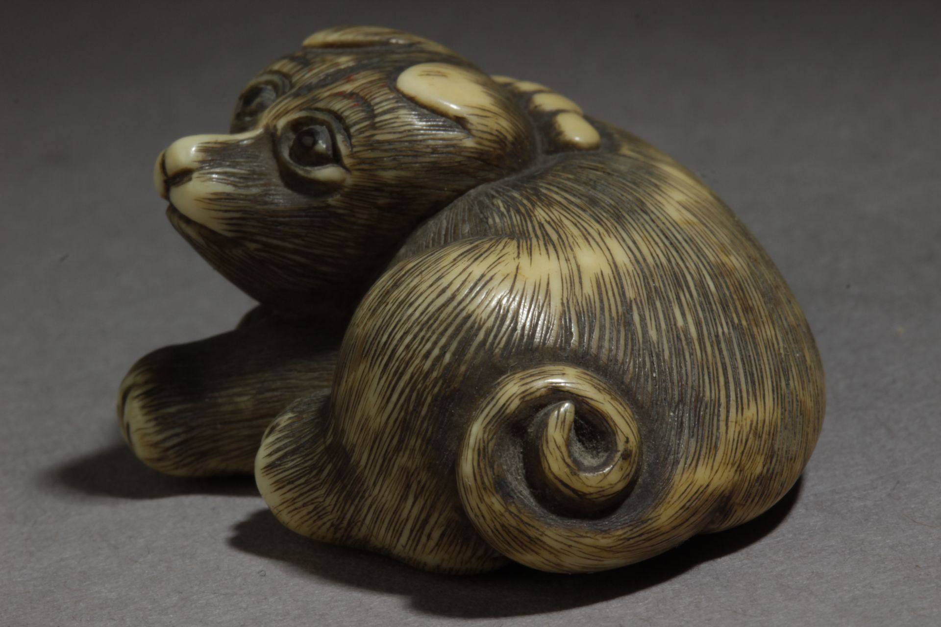 A first third of 20th century Japanese netsuke from Meiji period - Image 2 of 5