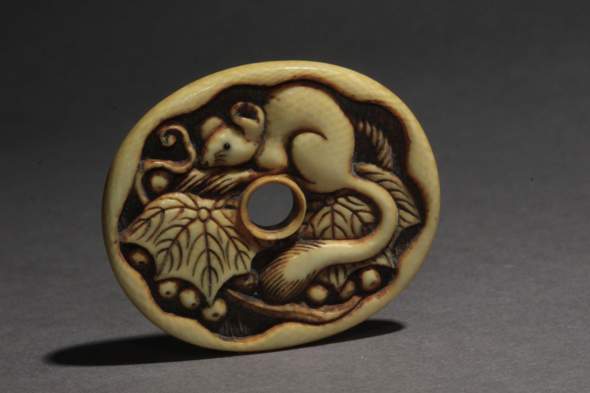 A 19th century manju from Edo period - Bild 4 aus 6