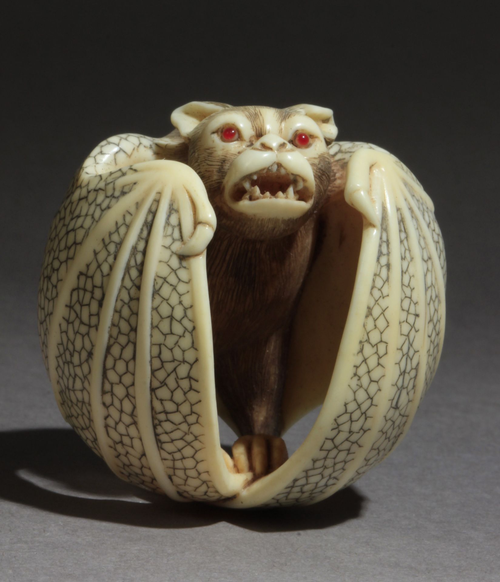 A Japanese netsuke from Showa-Heisei period