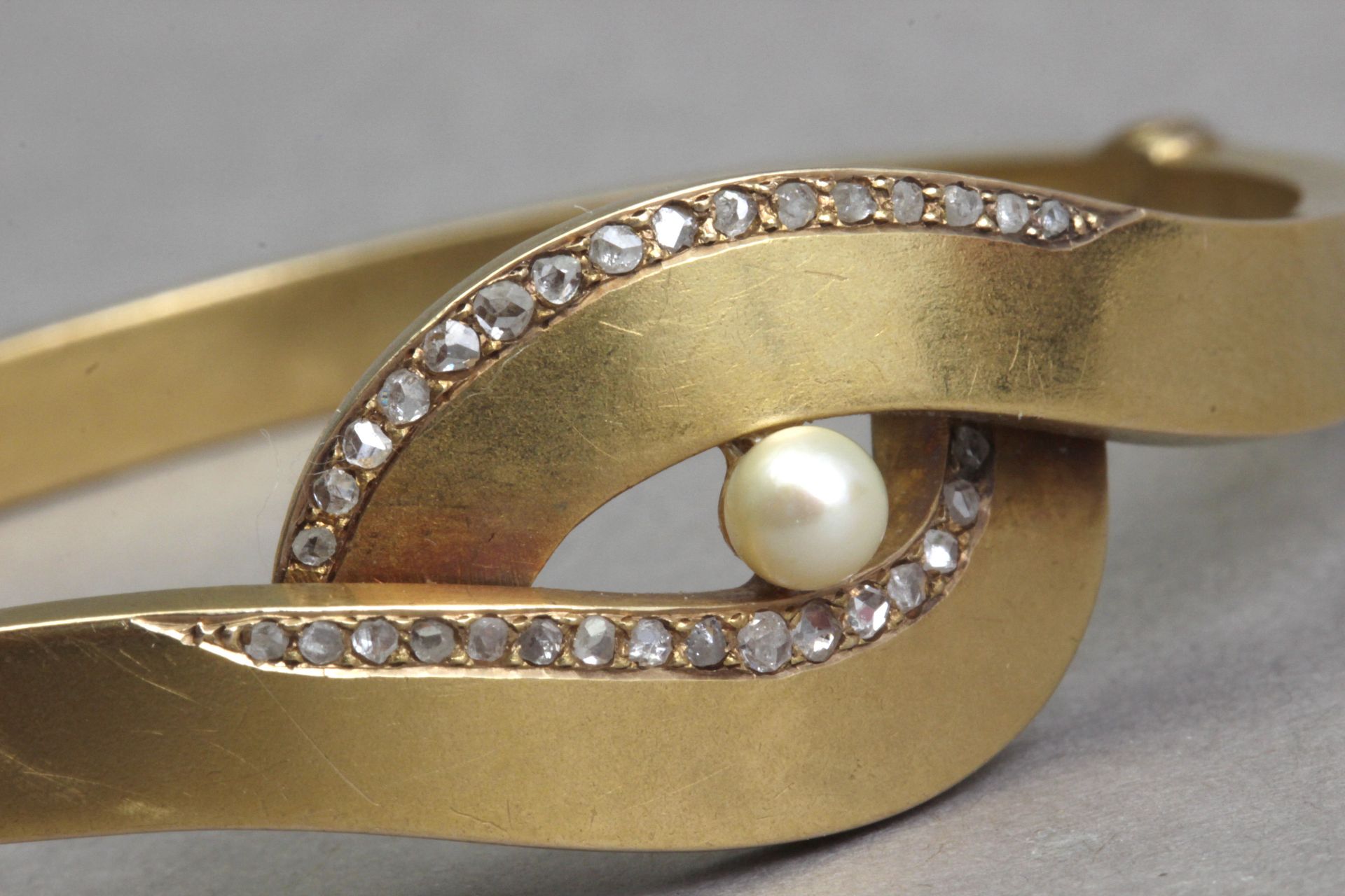 A mid 20th century diamond and pearl bracelet - Image 3 of 6