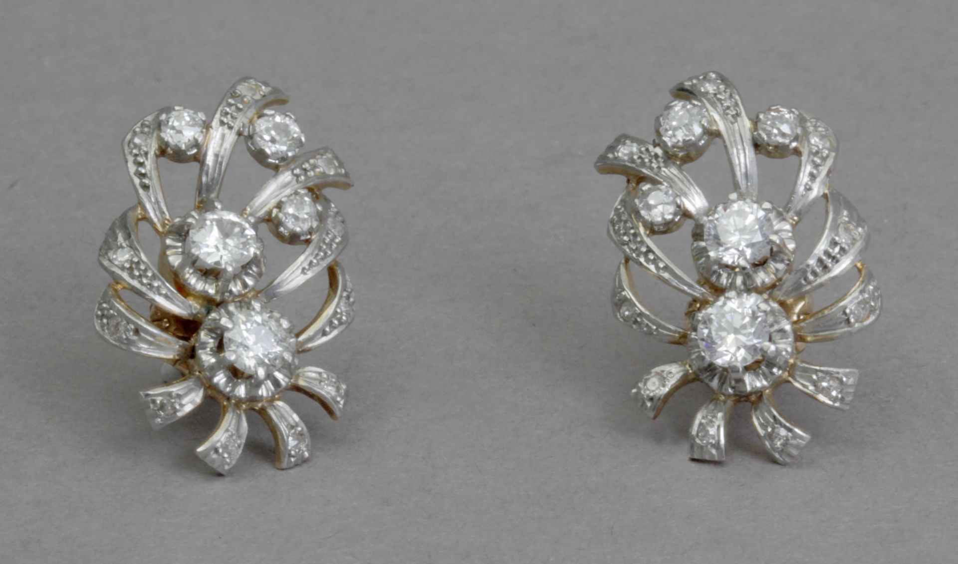 A pair of diamond earrings circa 1950 - Image 2 of 3