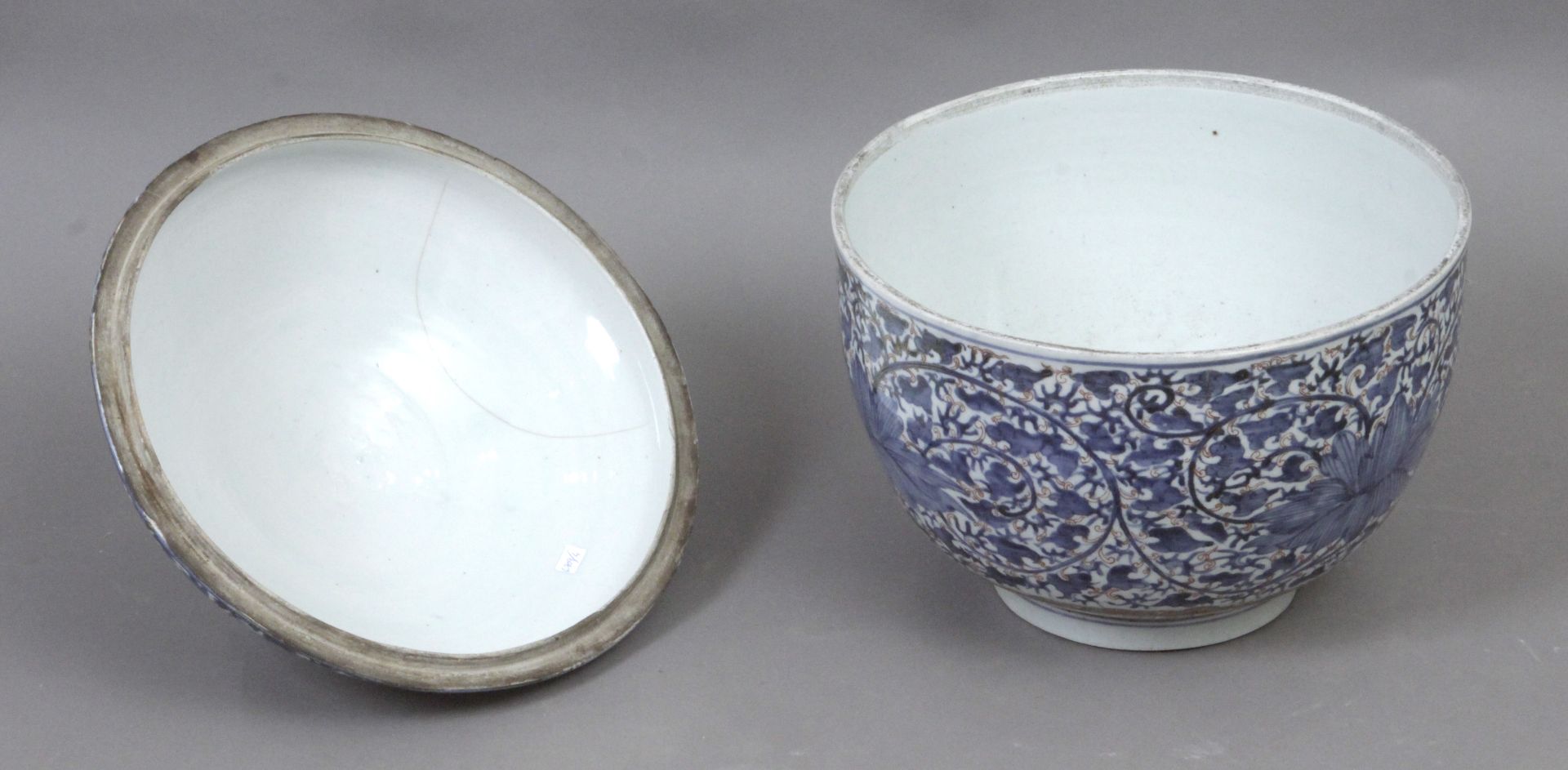 An 18th century Chinese big bowl and cover from Qing dynasty - Bild 7 aus 7