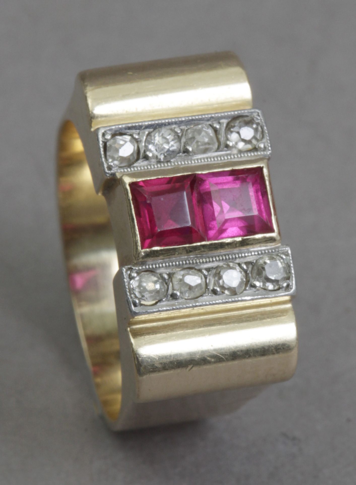 A chevalier ring circa 1940 in gold, platinum, diamonds and rubies - Bild 3 aus 6