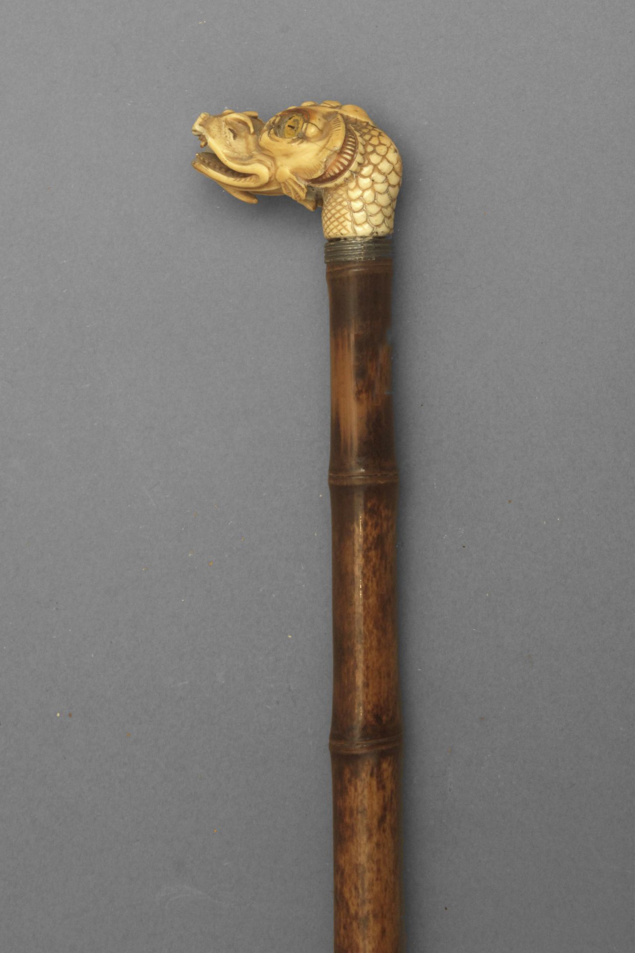 A 19th century oriental walking stick. - Image 3 of 5