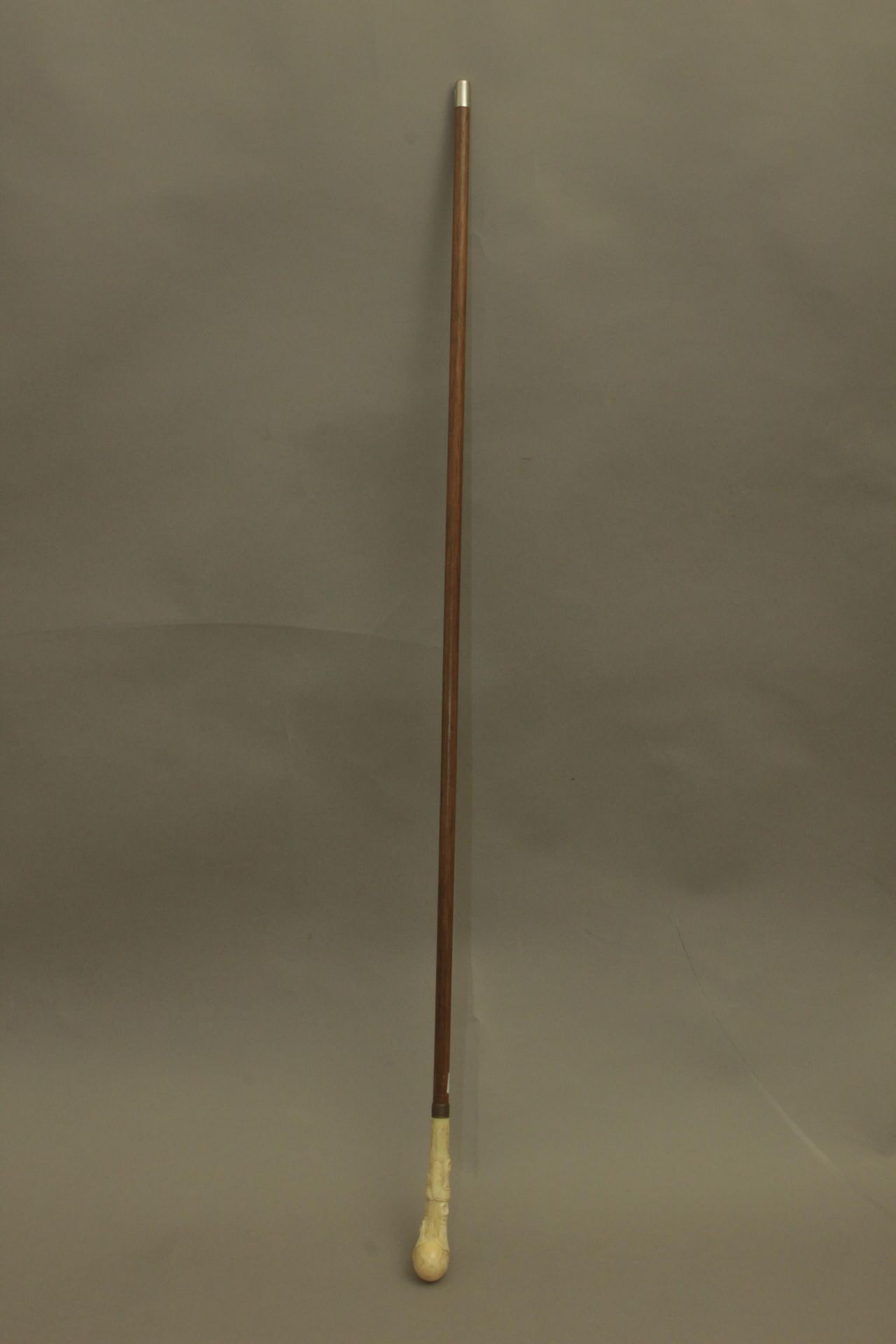 A first third of 20th century walking stick. - Image 2 of 7