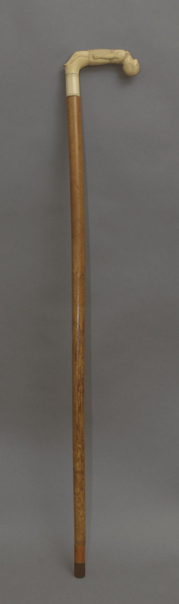 A first third of 20th century walking stick. - Image 3 of 8