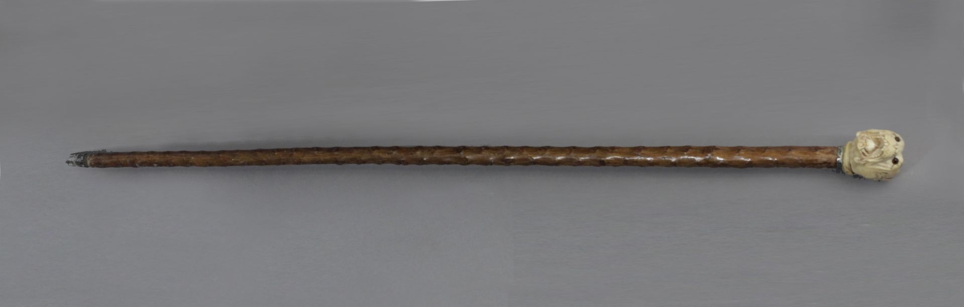 A 19th century English walking stick. - Image 3 of 3