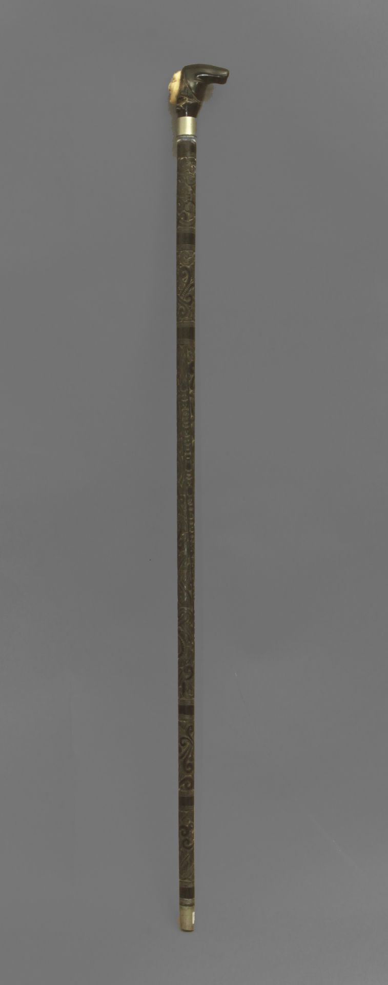 A late 19th century walking stick from the Philippines. - Bild 3 aus 5