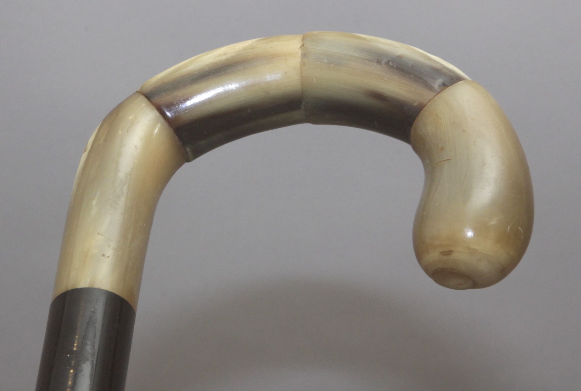 A 20th century walking stick. - Image 6 of 6