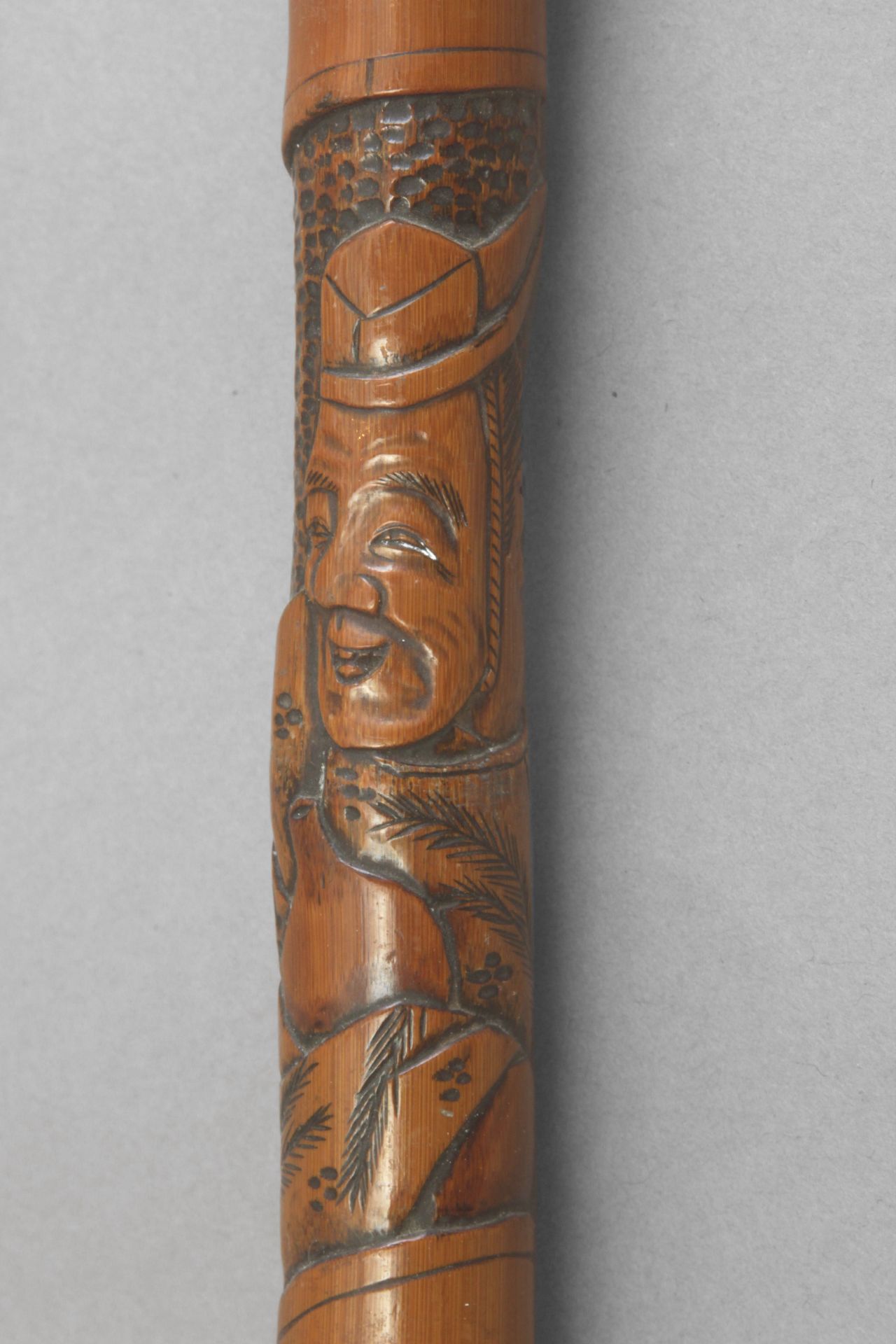 A 20th century Chinese walking stick. - Image 5 of 6