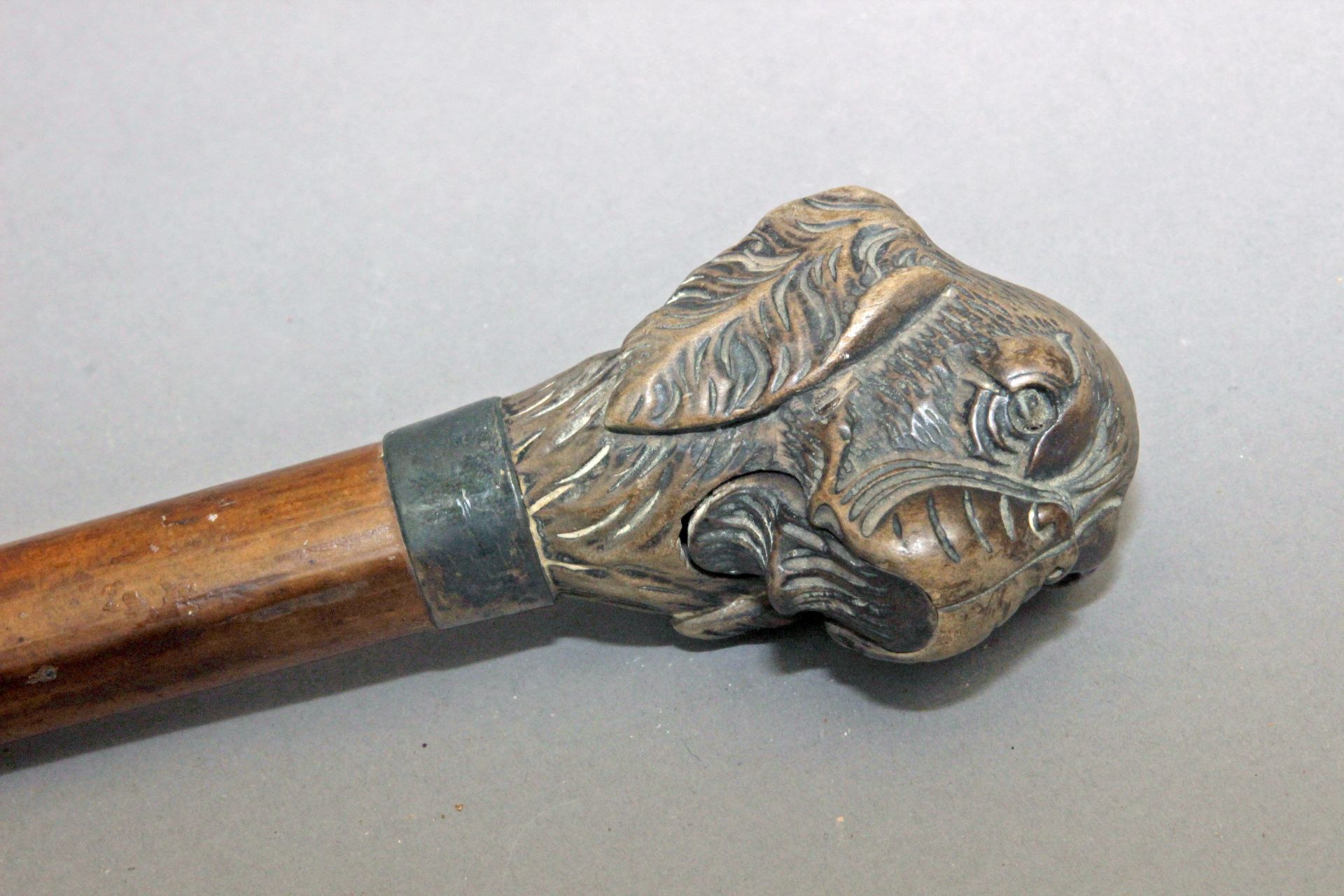 A 19th century walking stick. - Image 3 of 6