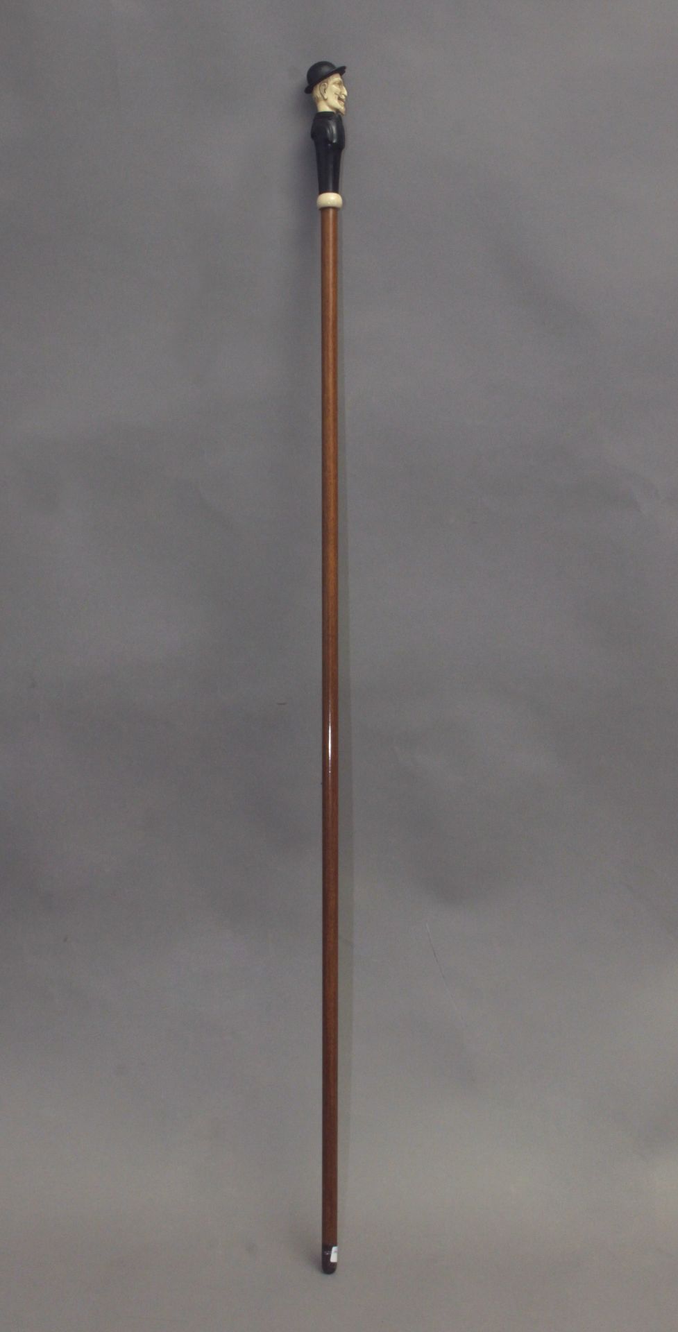 A first third of 20th century walking stick. - Image 2 of 7