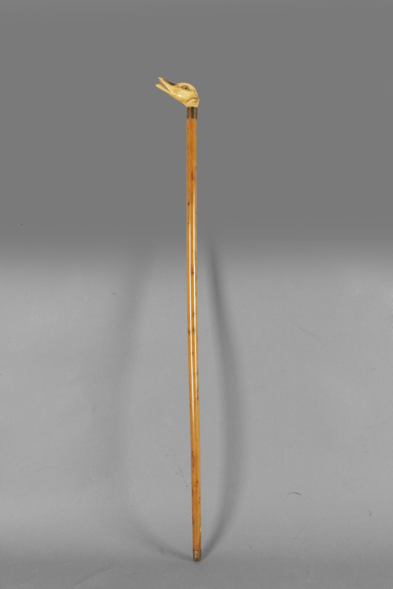 A 19th century English walking stick. - Bild 2 aus 5