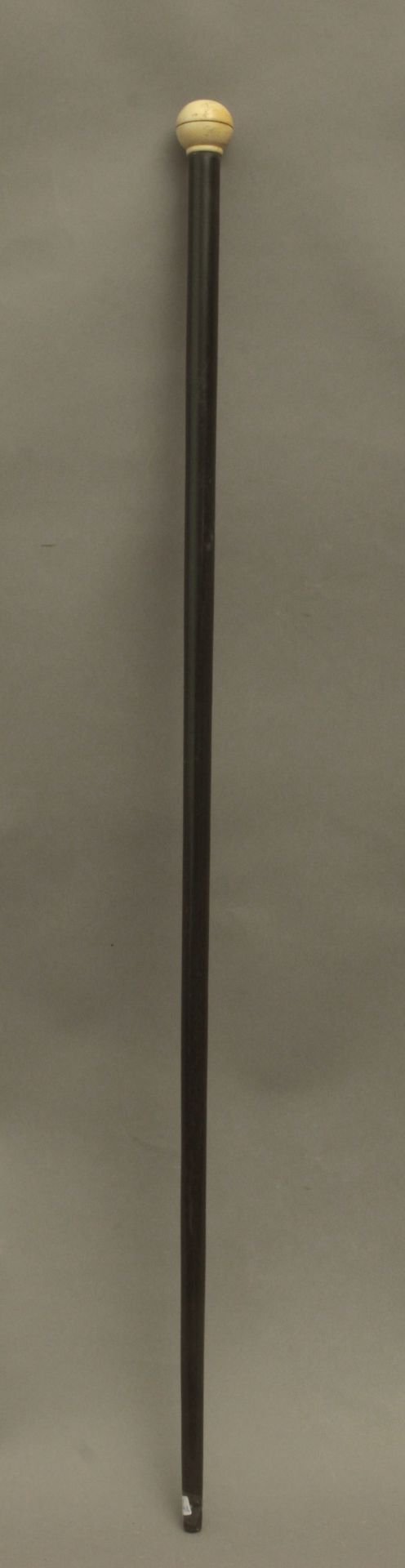 A 19th century possibly Enlglish walking stick. - Image 2 of 4