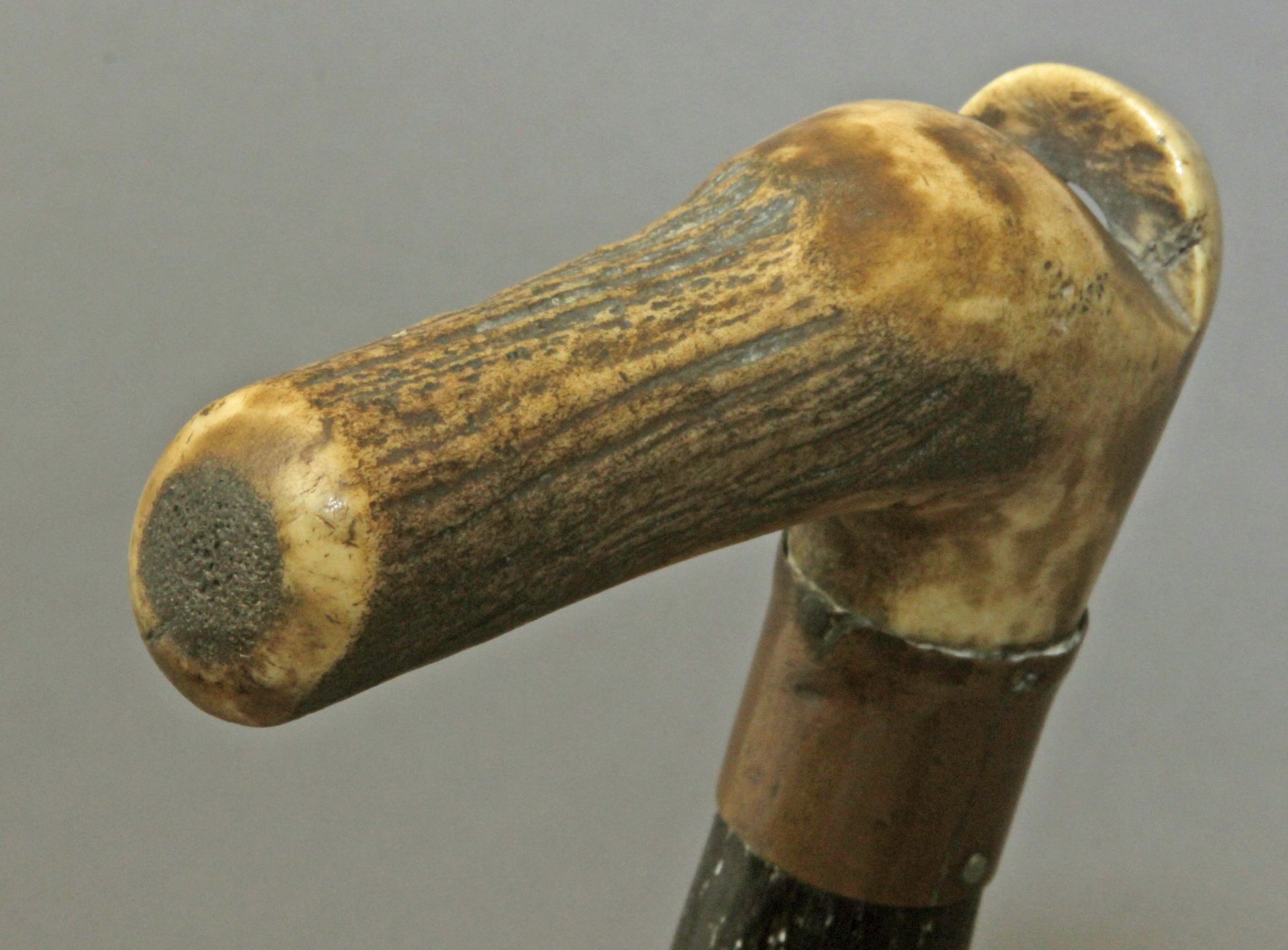 A 19th century walking stick. - Image 6 of 6