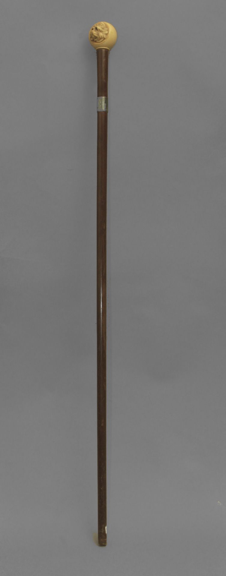 A first third of 20th century walking stick. - Image 3 of 7