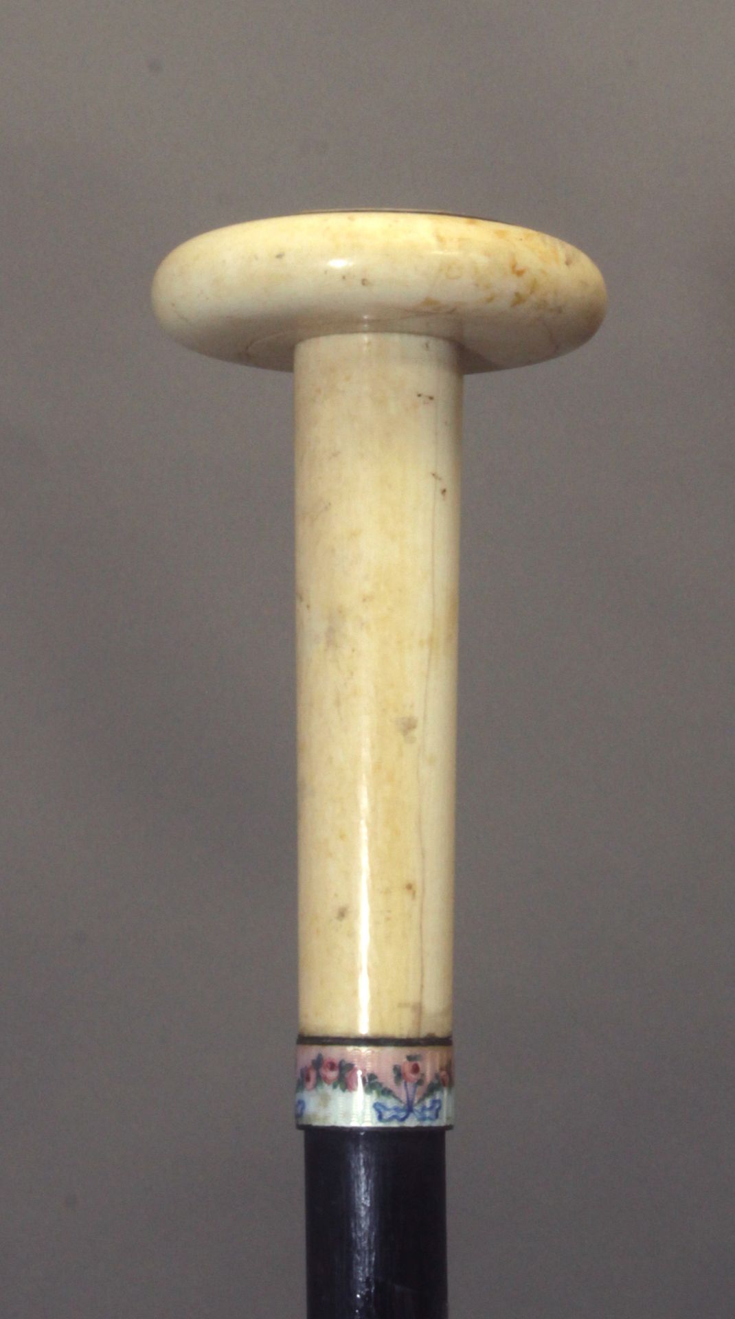 A 19th century walking stick, probably French. - Image 4 of 5