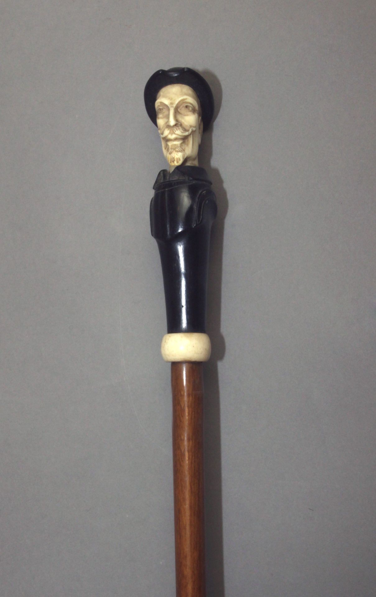 A first third of 20th century walking stick.